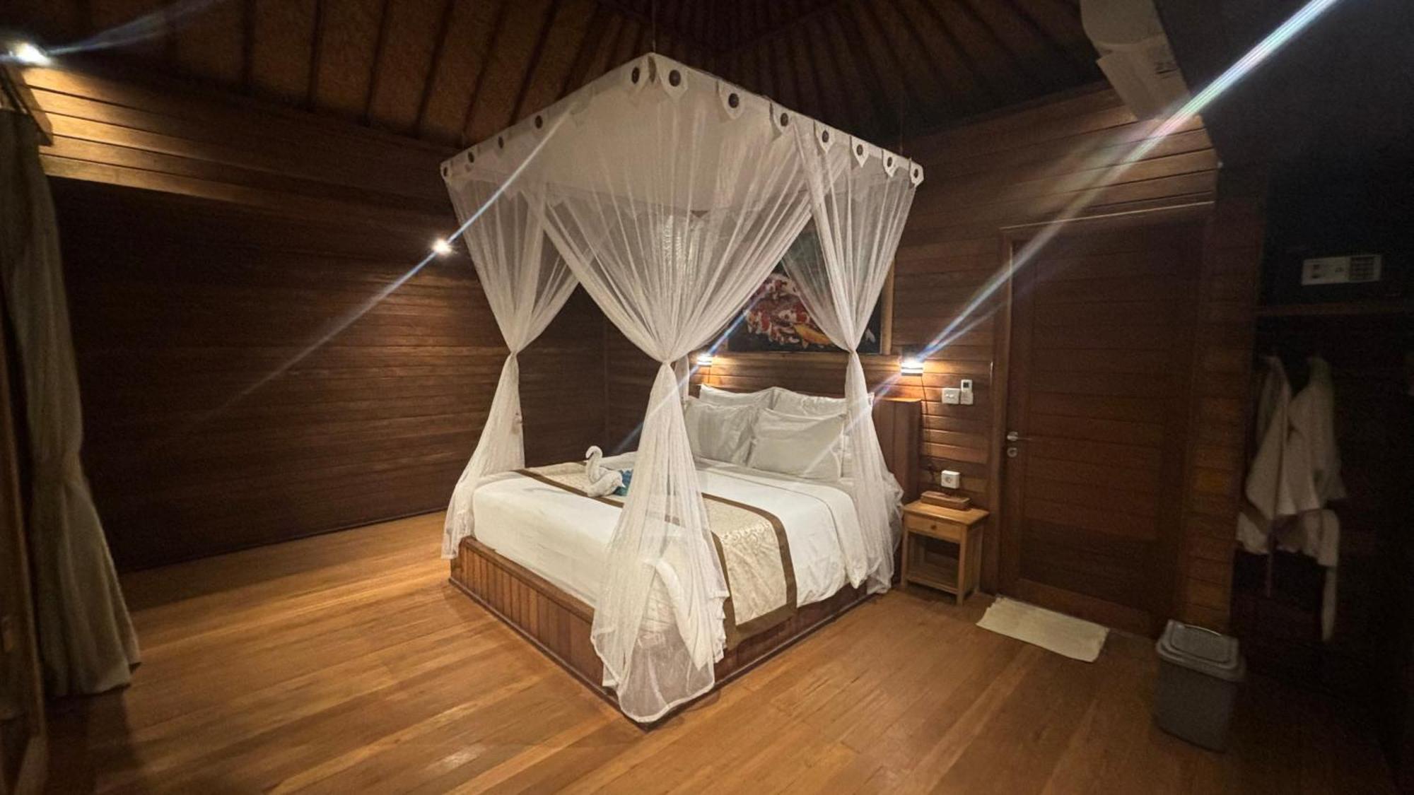 Gedong Nusa Huts Holiday park
