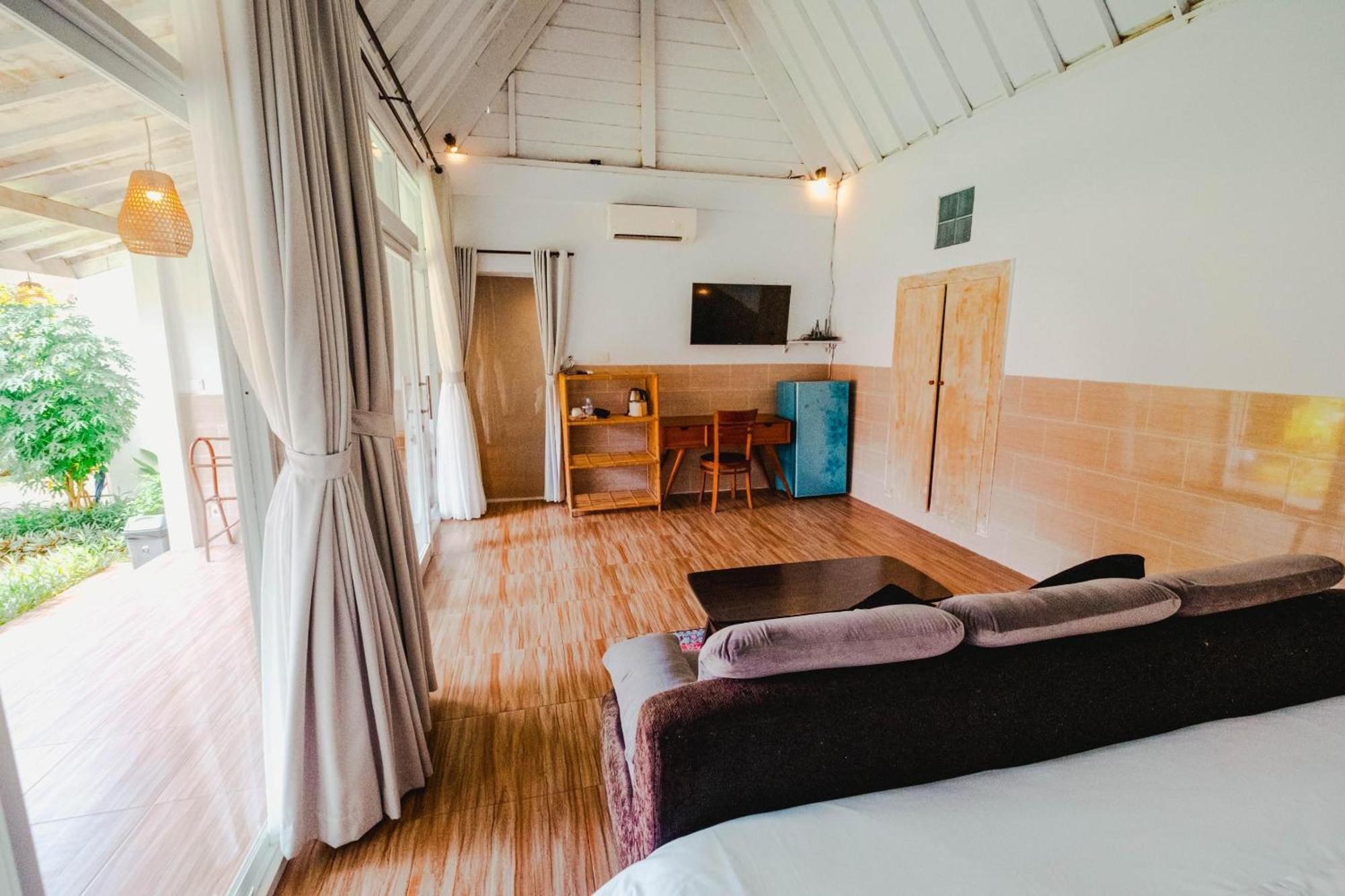 Agung Wiwin & Restaurant Campsite Mengwi