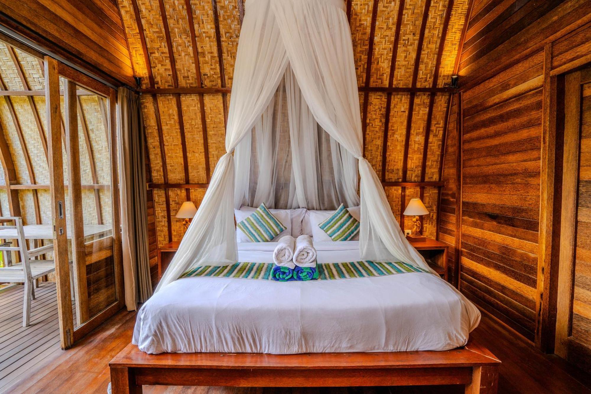 Resor Lumbung Bukit Uluwatu (Bali)