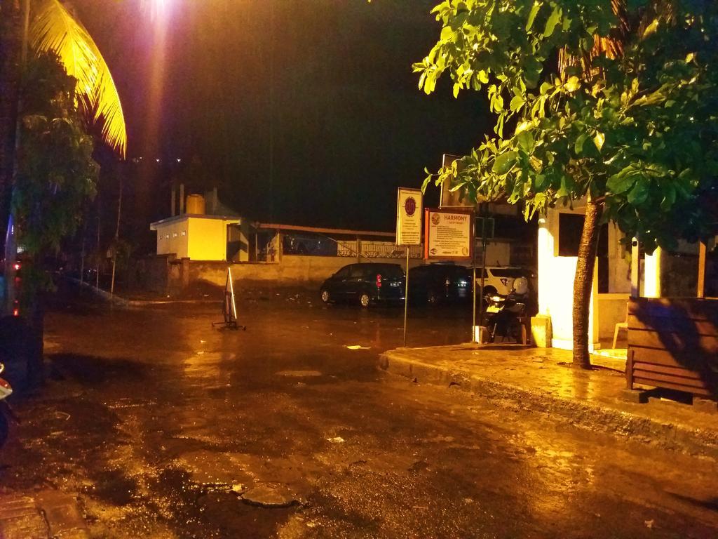 Kembar Padangbai Guest house