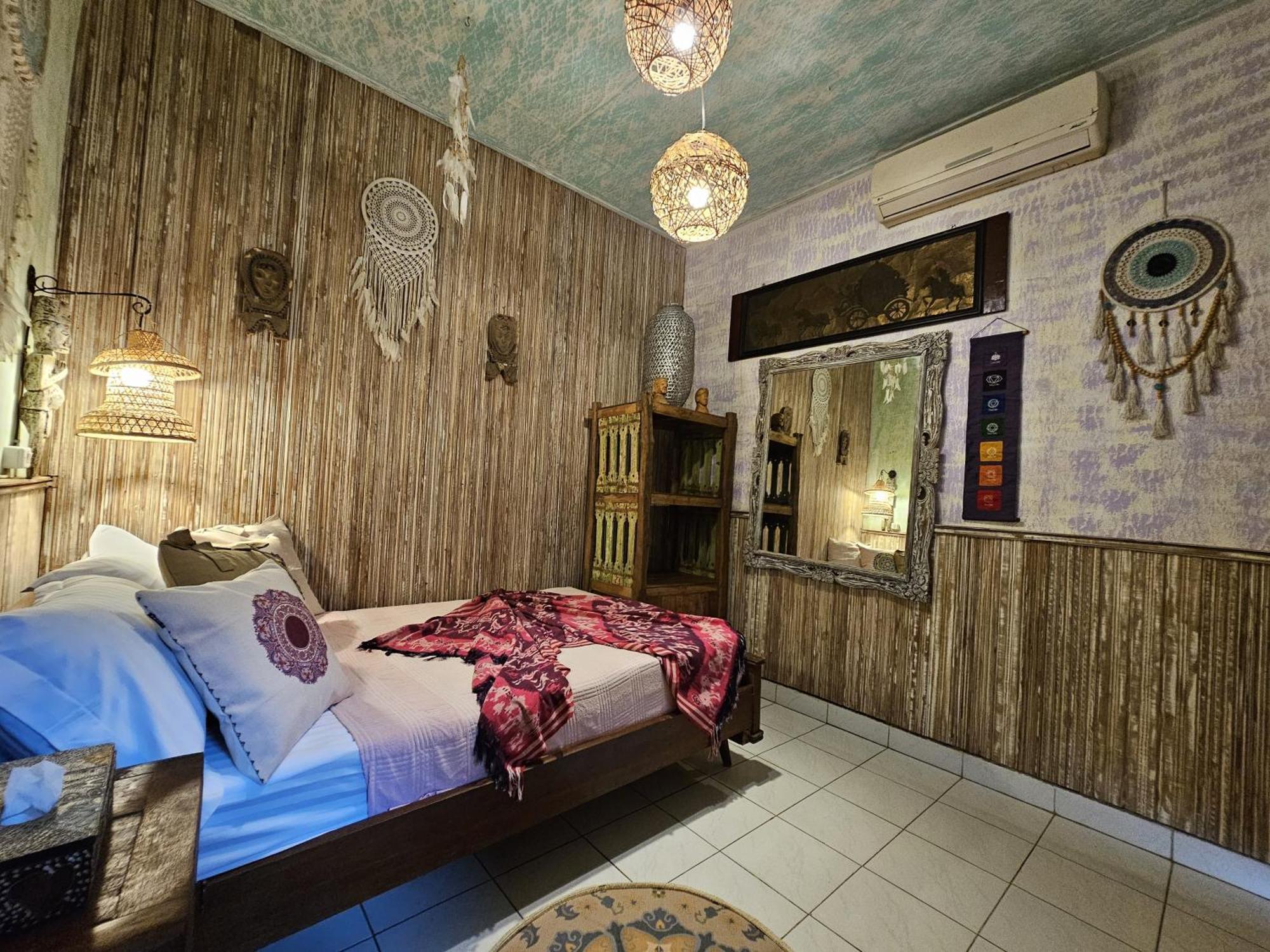Hostel Loca
