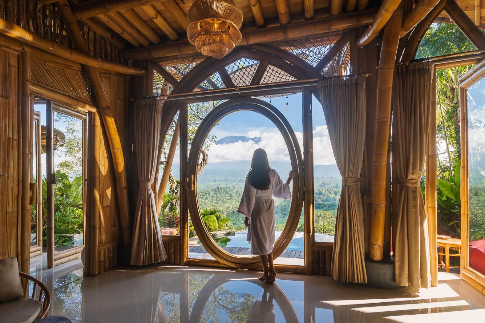 Punduk - The Manta Lodge Selat