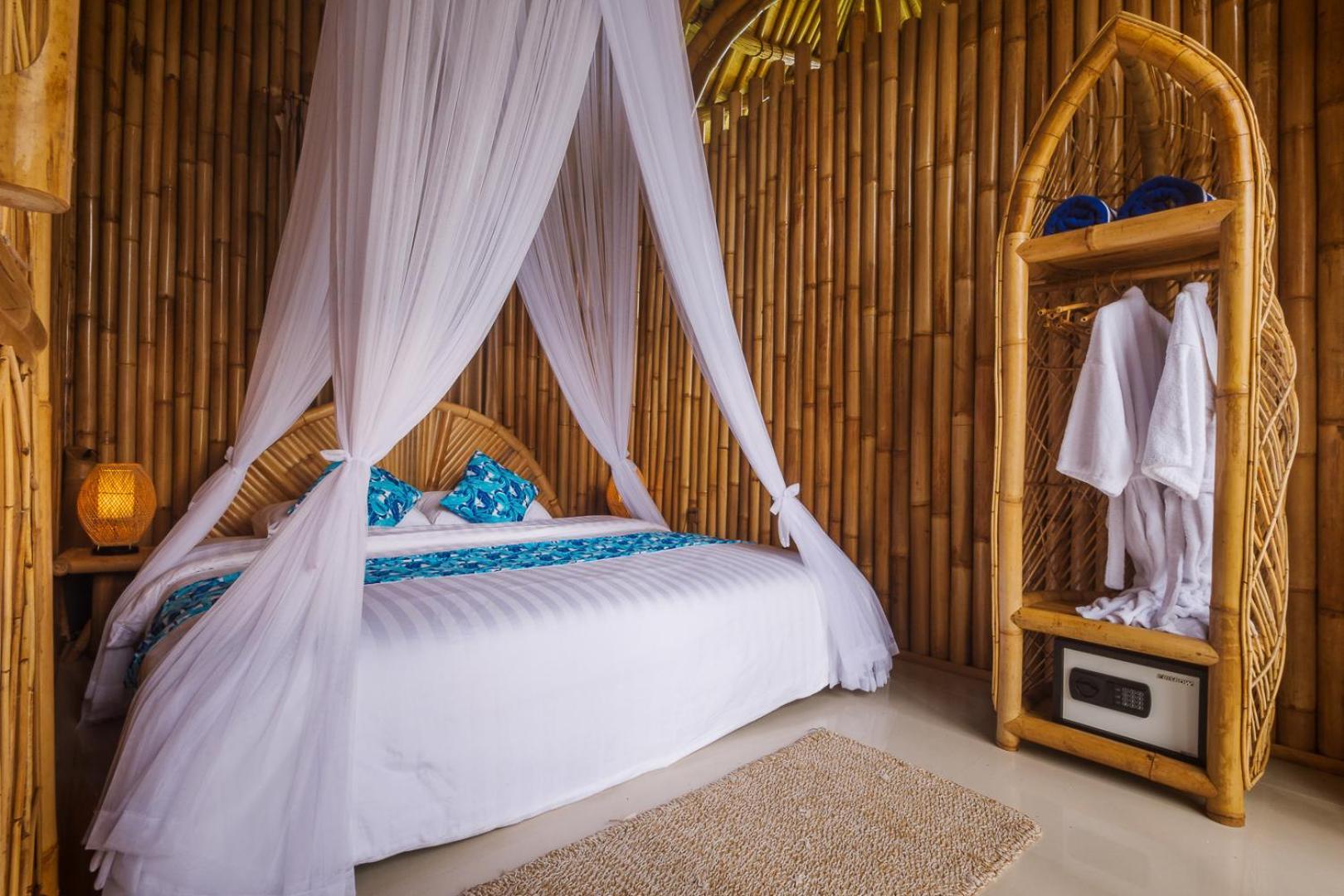 Lodge Punduk - The Manta Selat