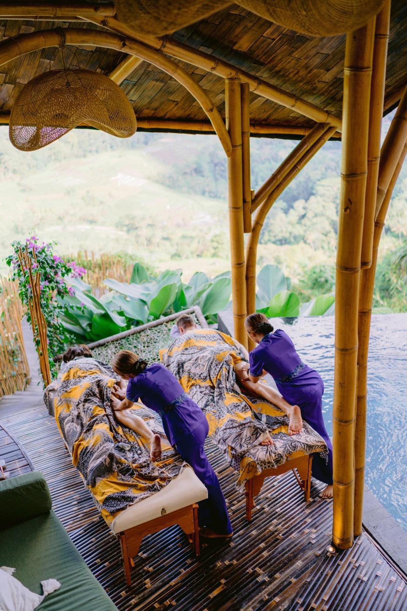 Villa Dreamy Cliffside Bamboo With Pool And View