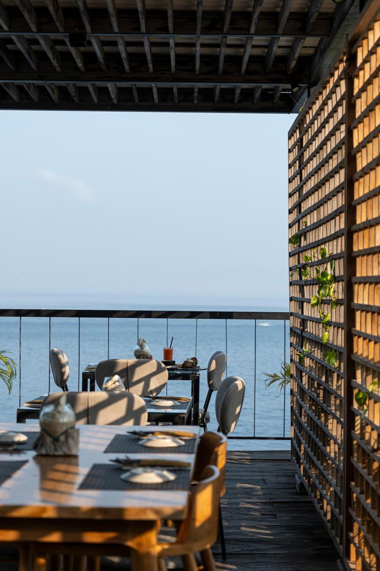 Adiwana Warnakali Resort