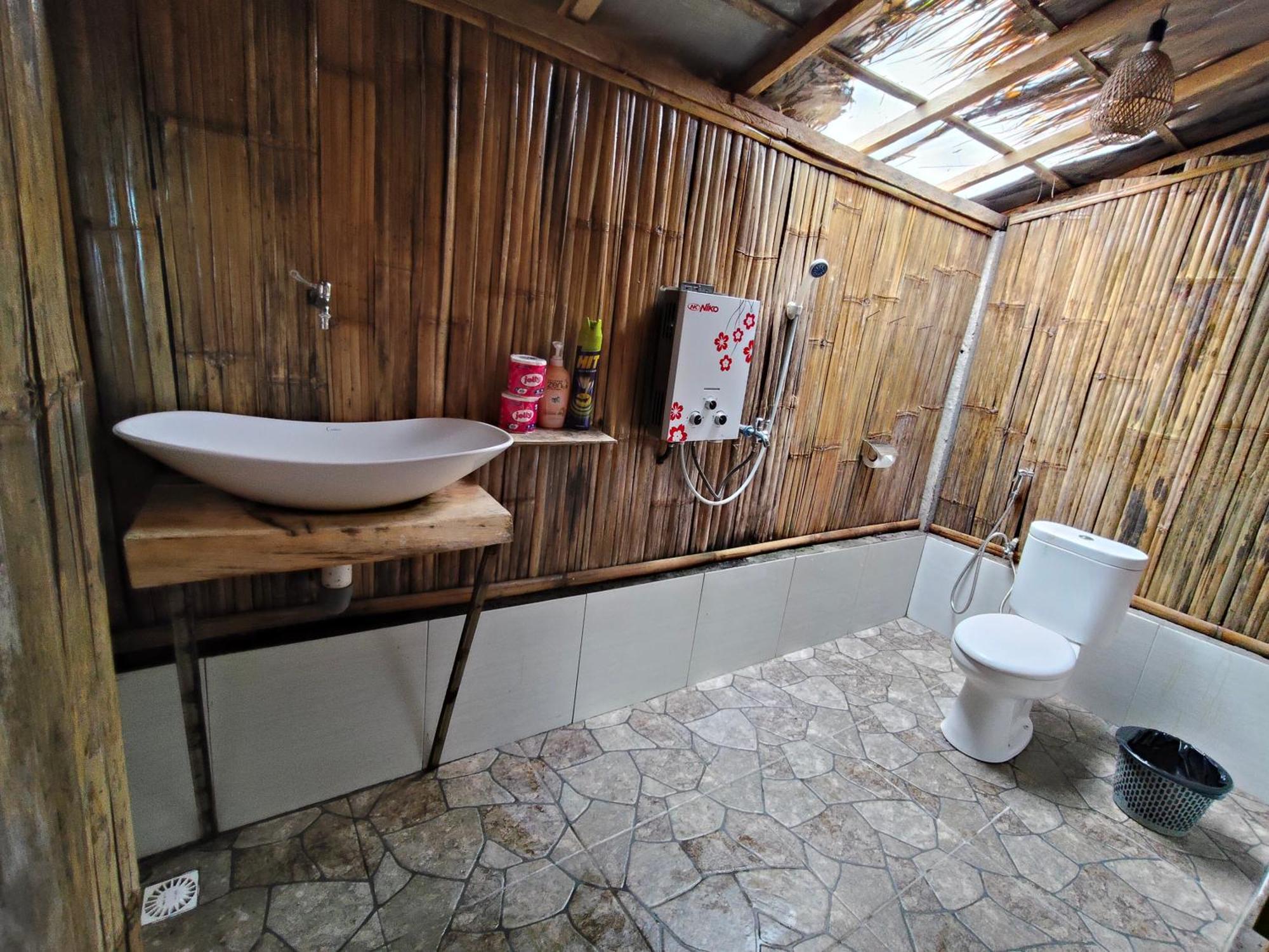 Wanagiri Lodge *