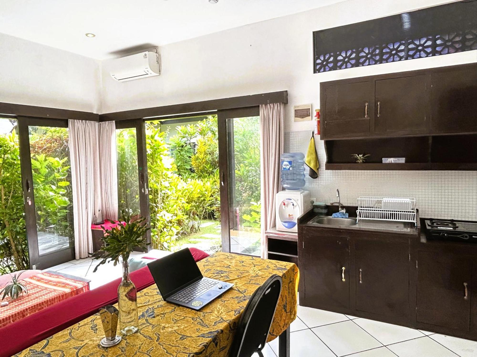 Ambary - With Workspaces, Ideal For Groups Guest house *