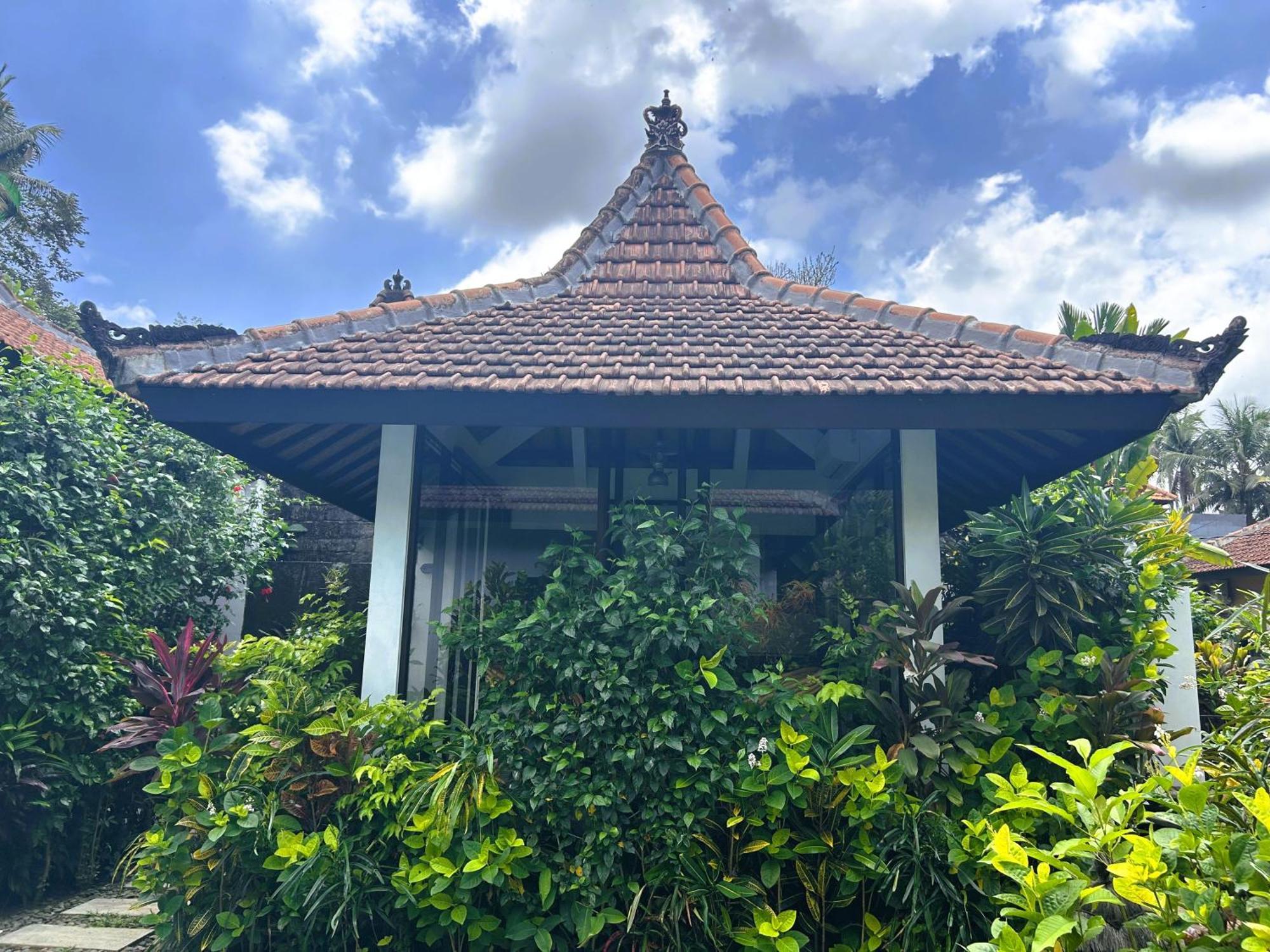 Ambary - With Workspaces, Ideal For Groups Guest house