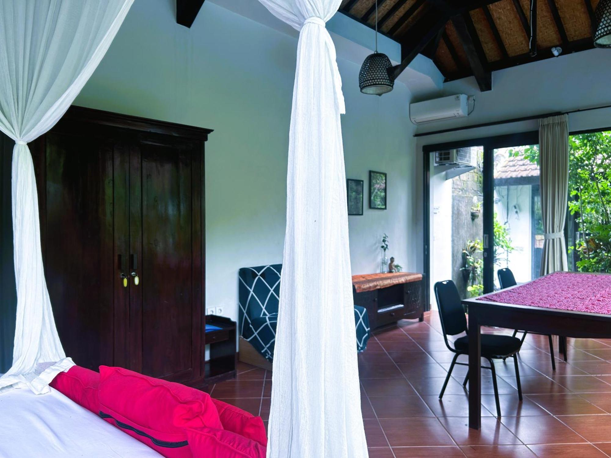 Guest house Ambary - With Workspaces, Ideal For Groups