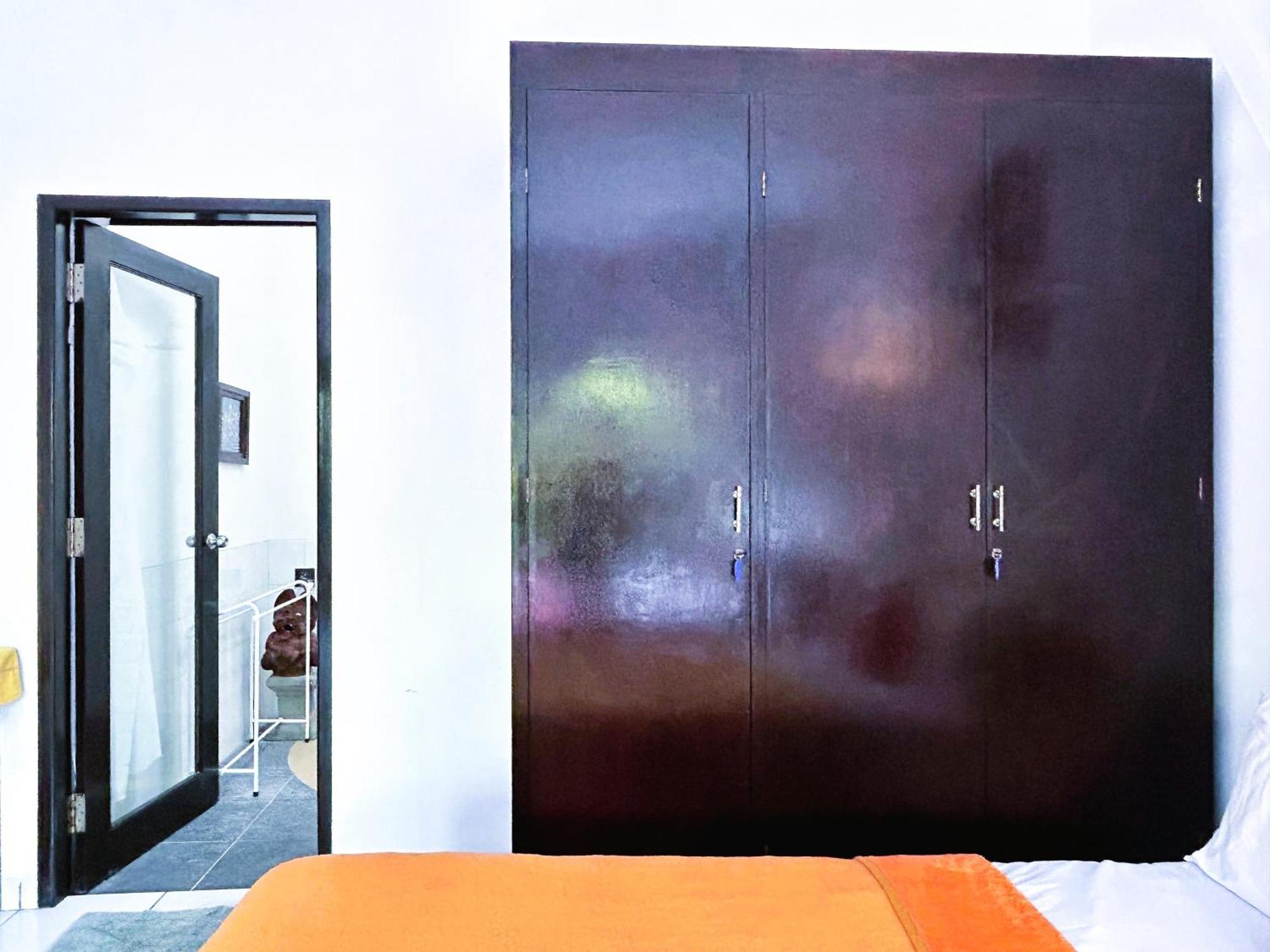 Ambary - With Workspaces, Ideal For Groups Guest house