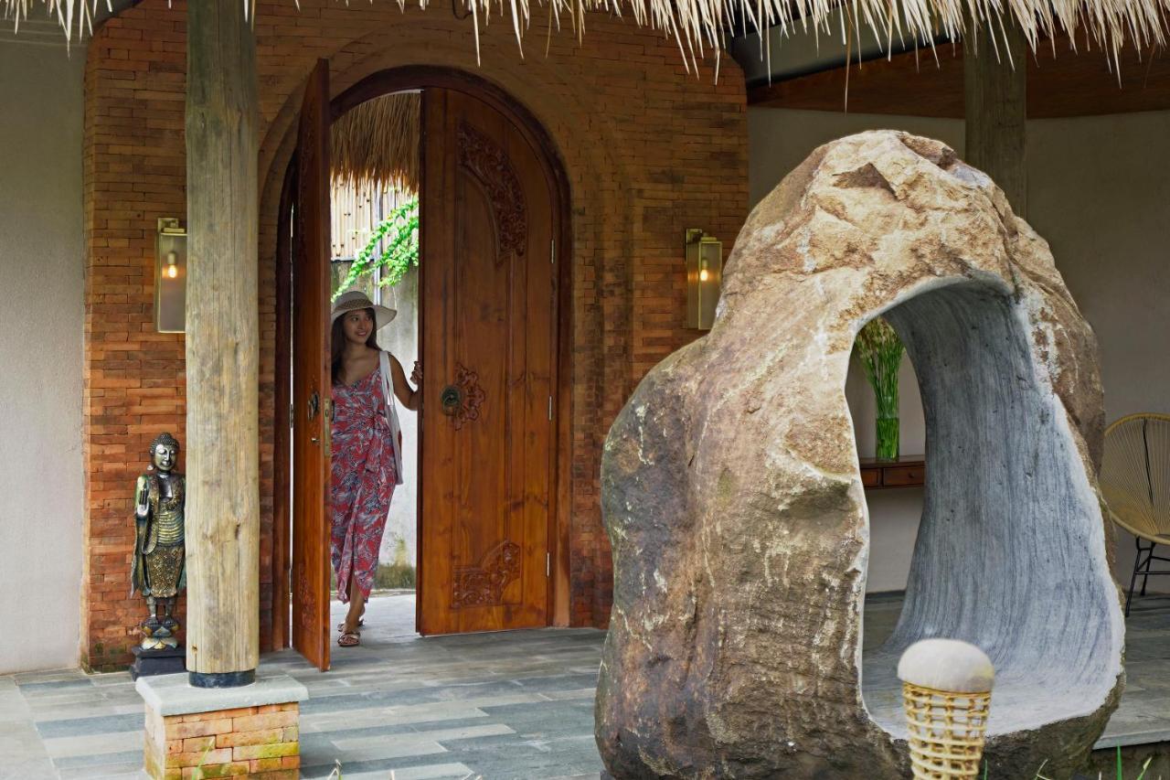 Lalasa * Dalung (Bali)