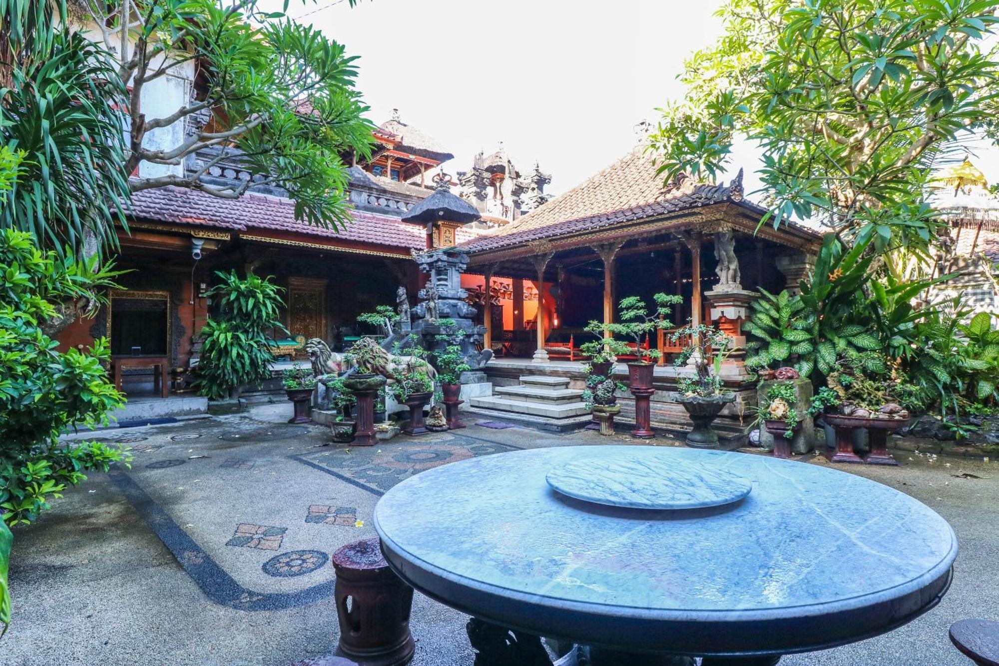 Oyo 1666 Grand Pudjawan 2* Kuta (Bali)