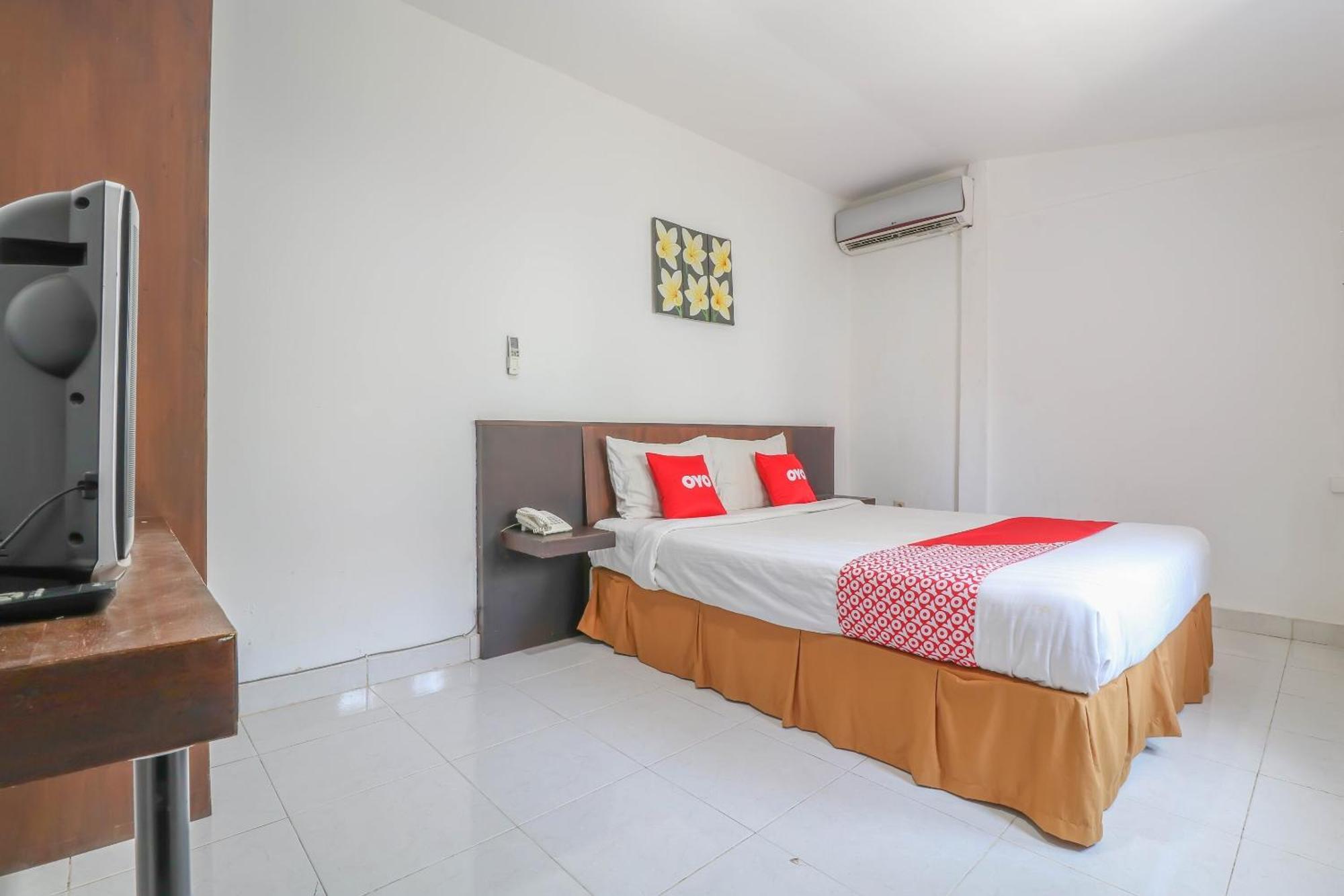 Oyo 1666 Grand Pudjawan Hotel 2*