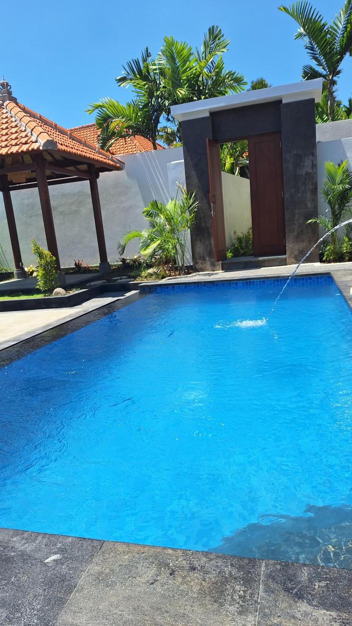 Kubu Garden & Nusa Dua 2*