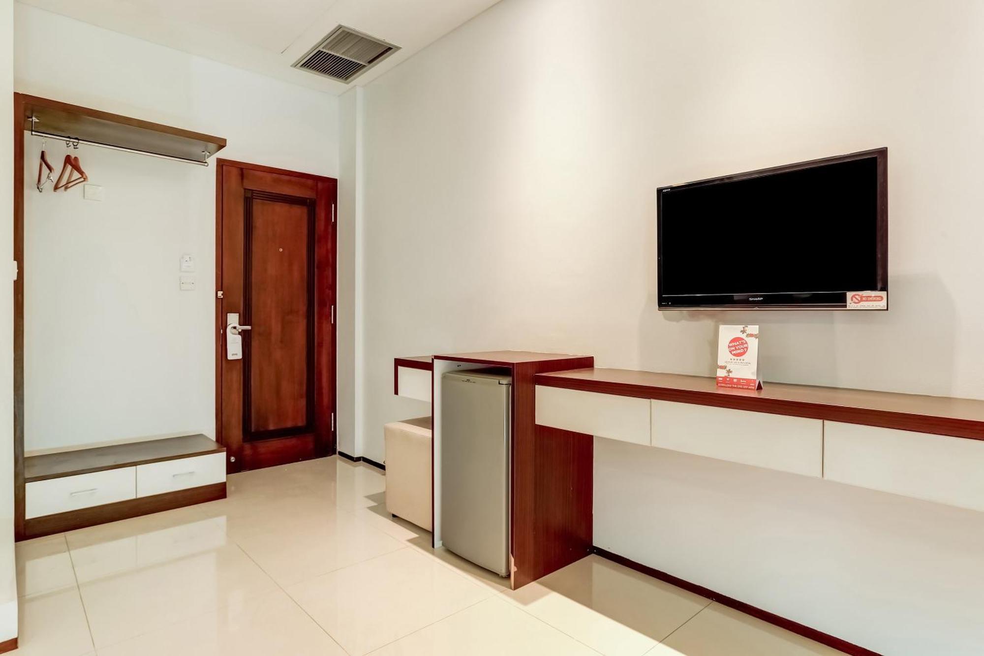 Hotel Collection O Legian Near Pantai Kuta Formerly Premium Legian 4*