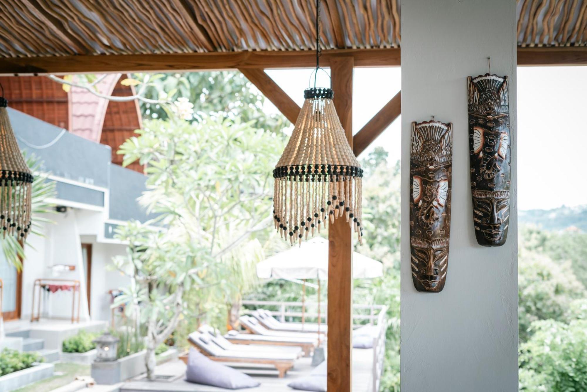 Bagus Ink Surf Camp Hostel Uluwatu (Bali)