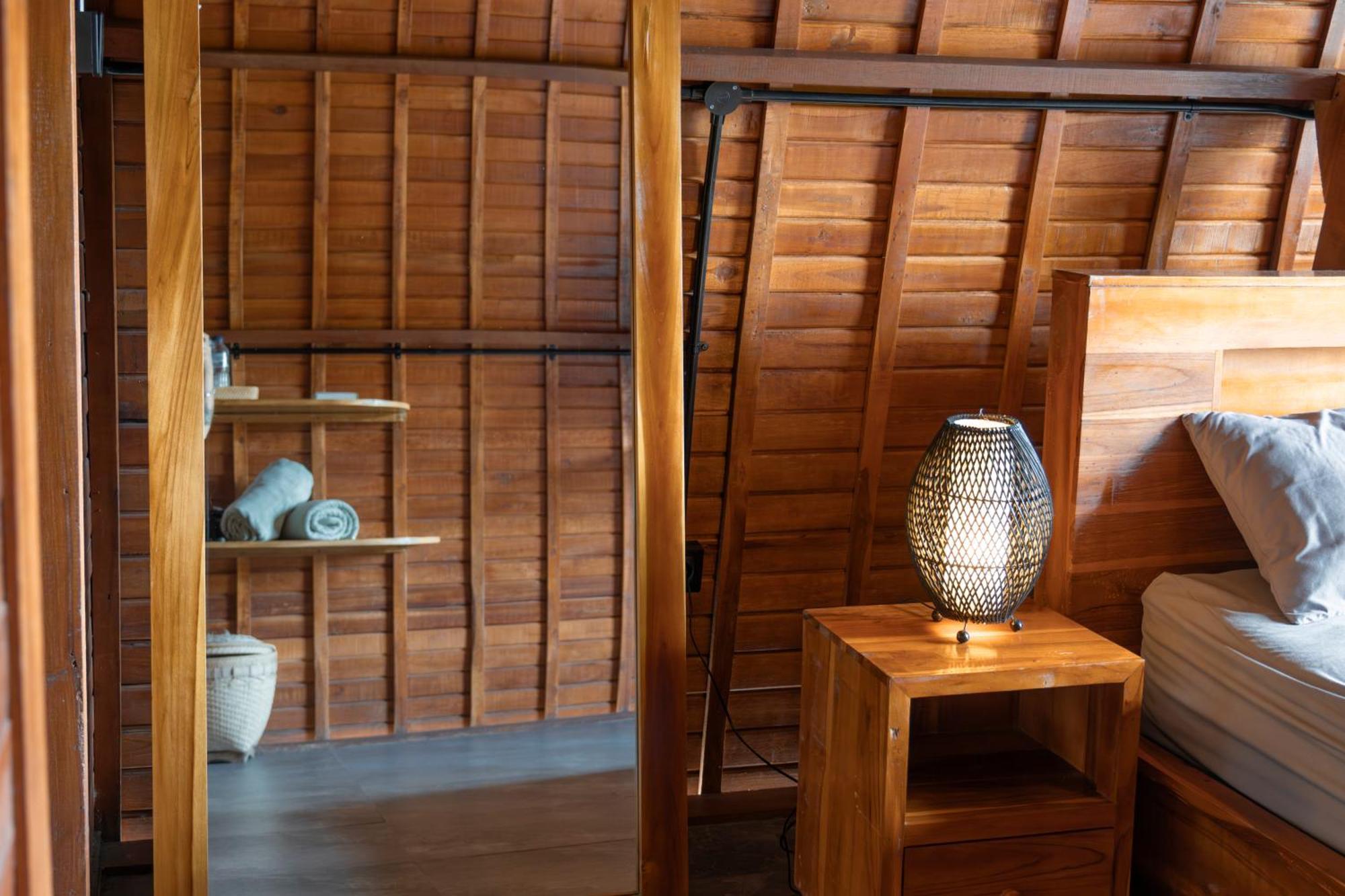 Hostel Bagus Ink Surf Camp Uluwatu (Bali)