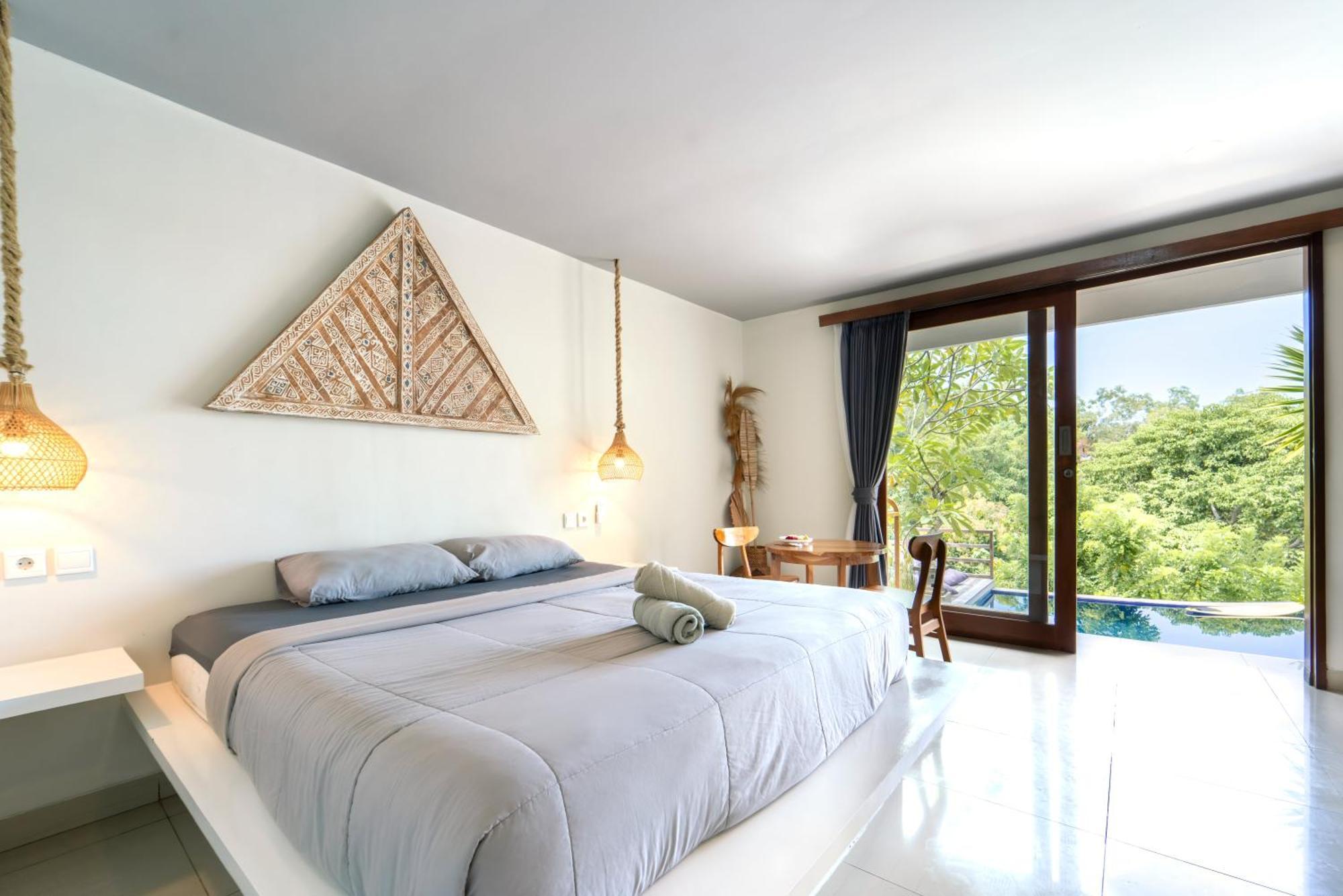 Bagus Ink Surf Camp Hostel