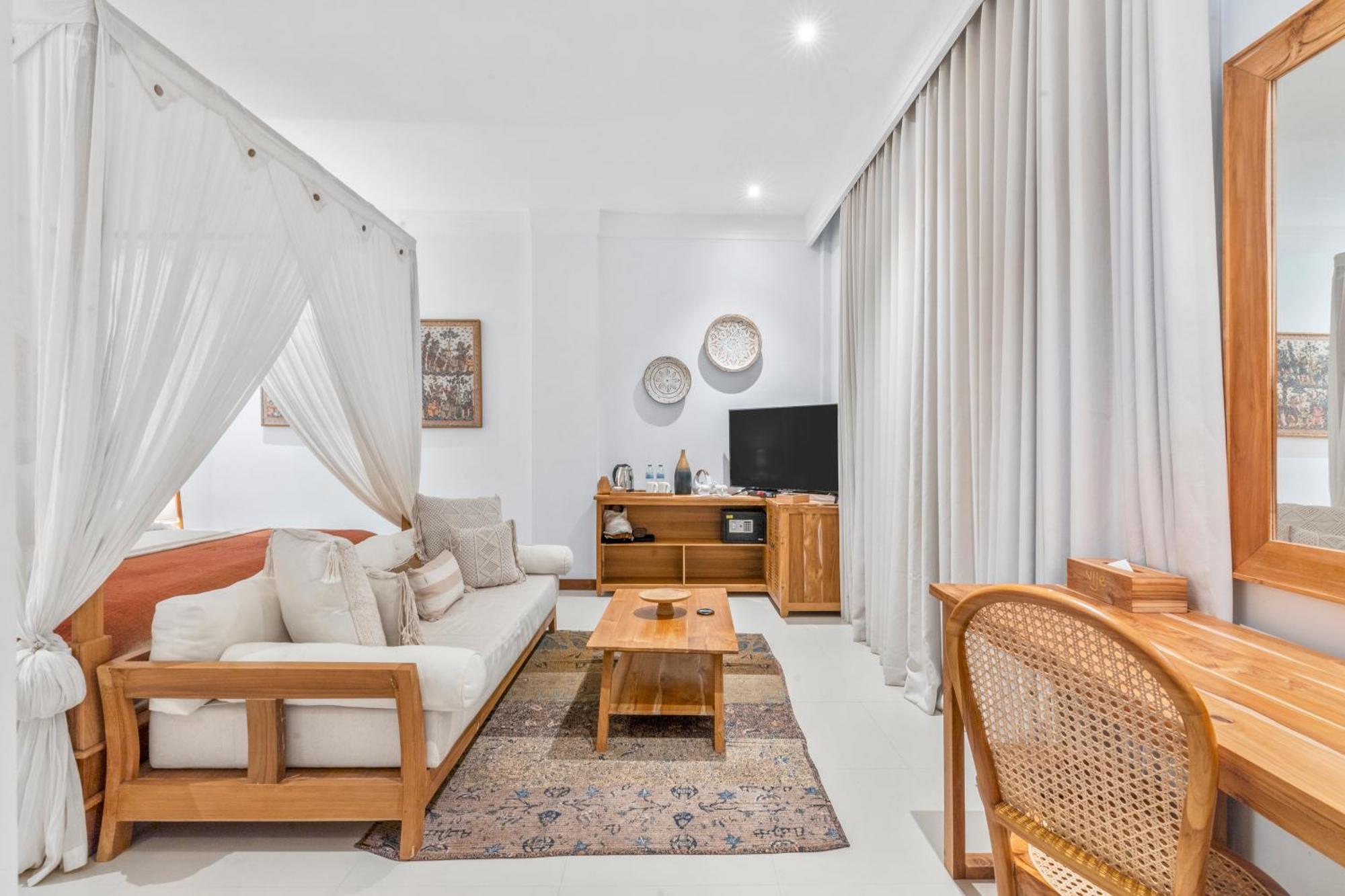 Vije Boutique & Hotel 4*