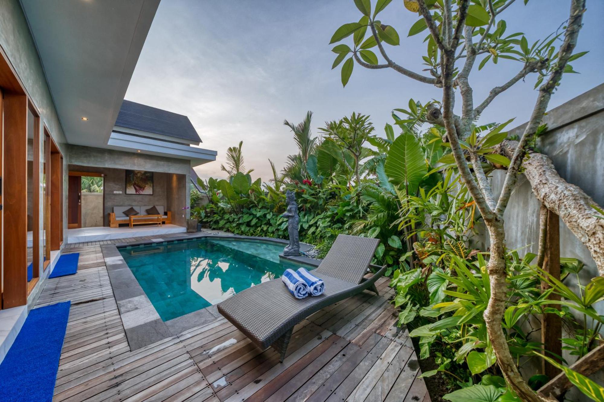 Resor Mirah 4*