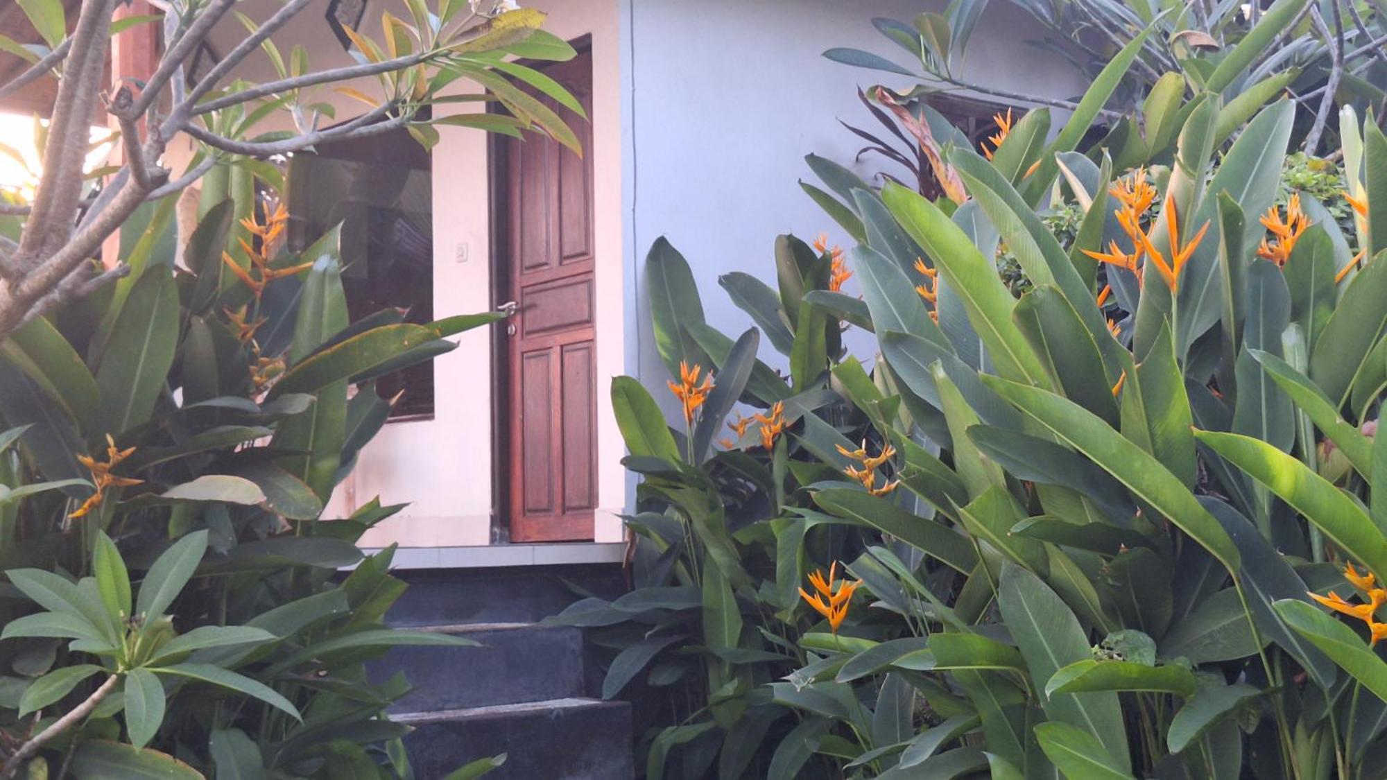 Guest house Frangipani & Restaurant