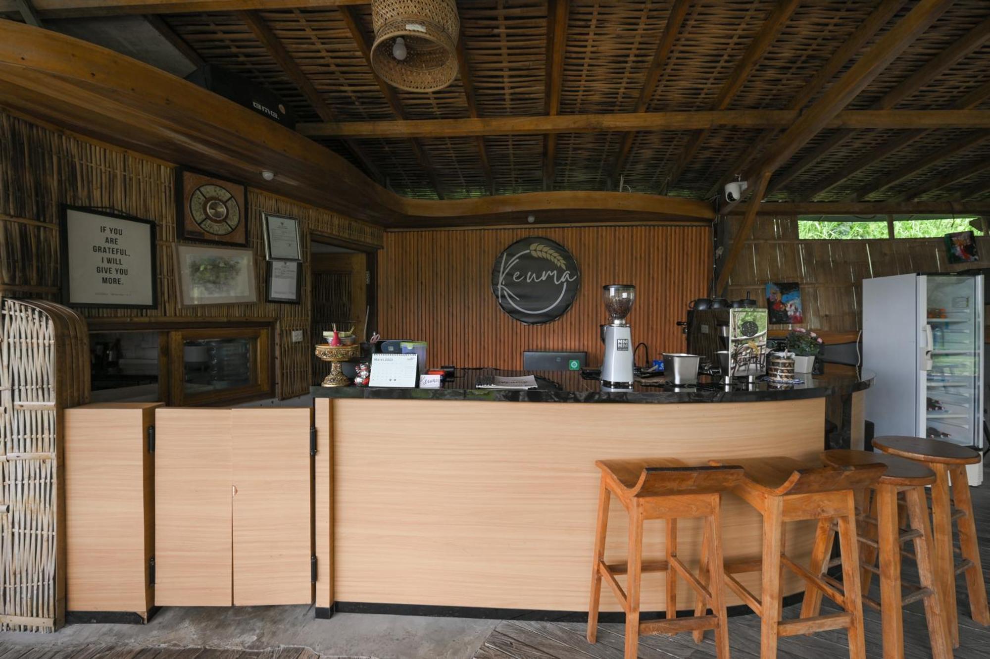 Villa Keuma & Resto By The Lavana