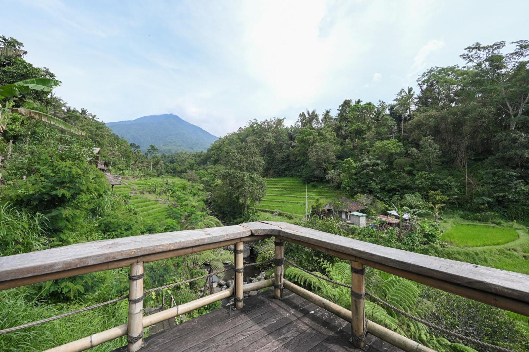 Villa Keuma & Resto By The Lavana *