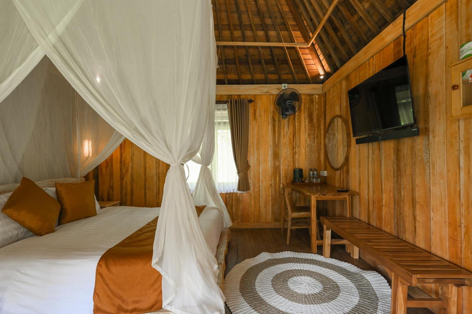 Keuma & Resto By The Lavana Villa