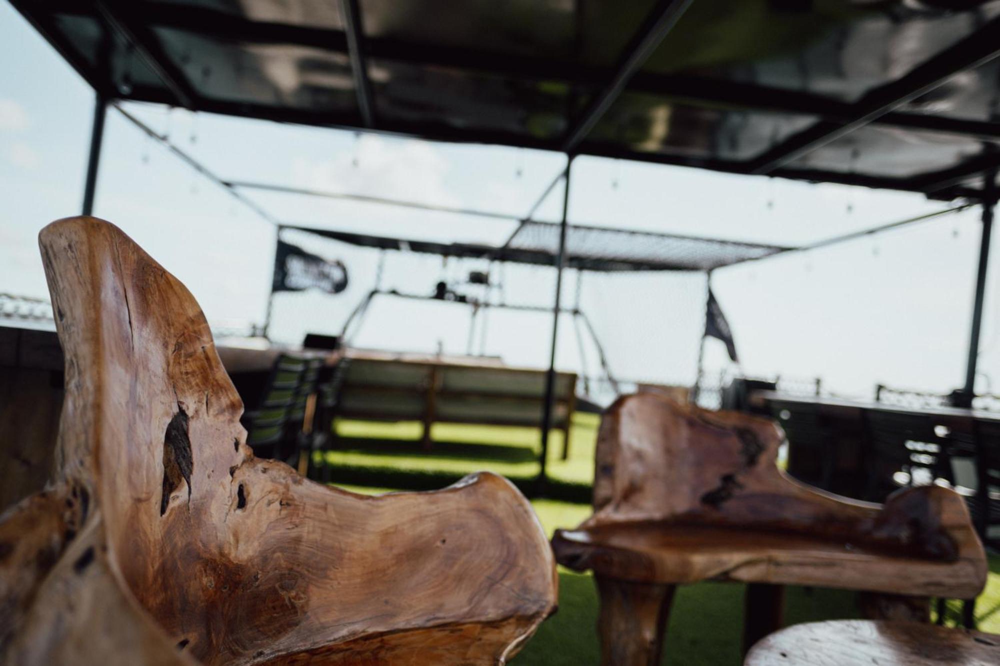Floating In Uluwatu Saltwater Cowboys Botel Pecatu (Bali)
