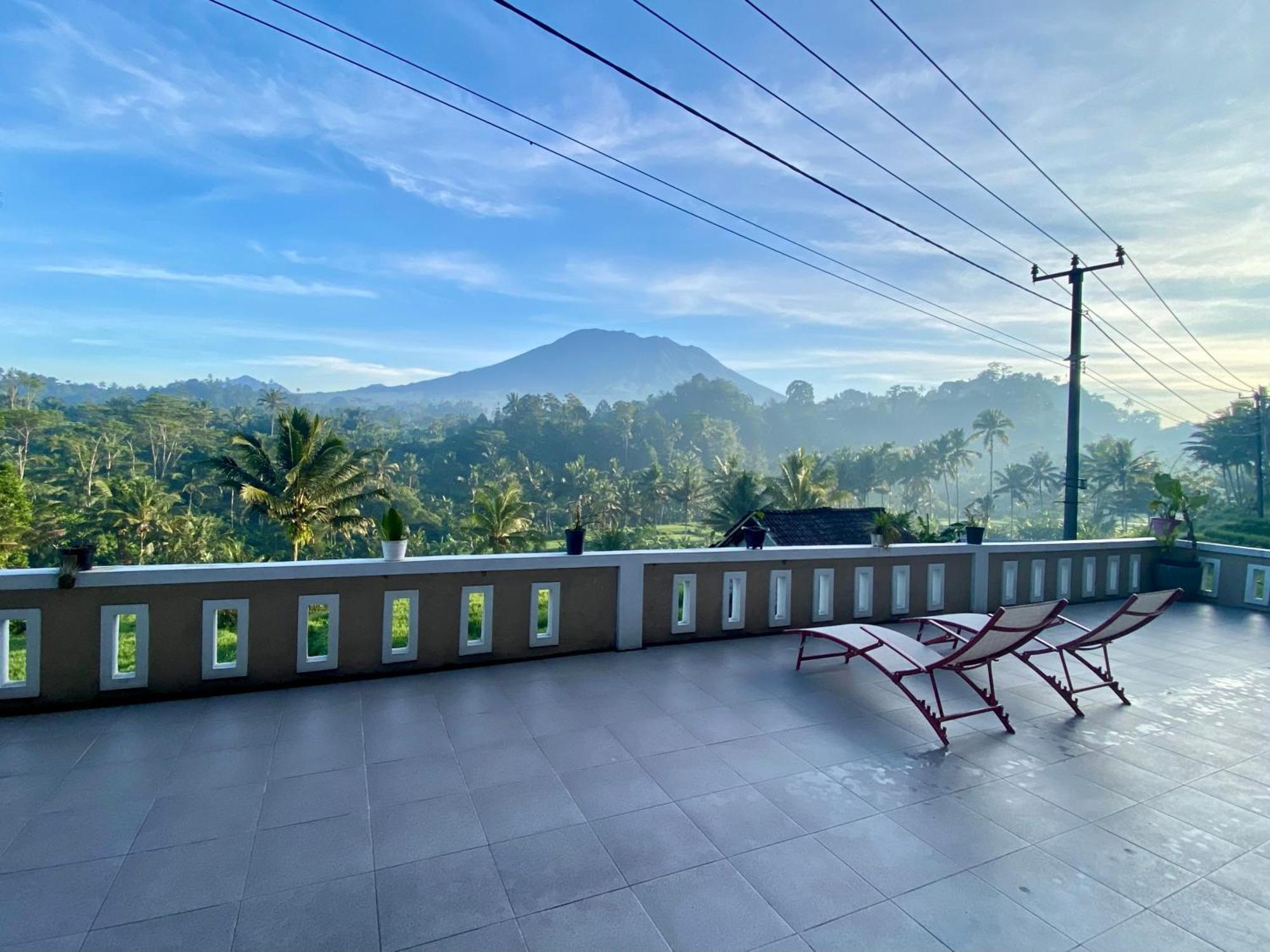 Bisbis House Iseh Village * Selat