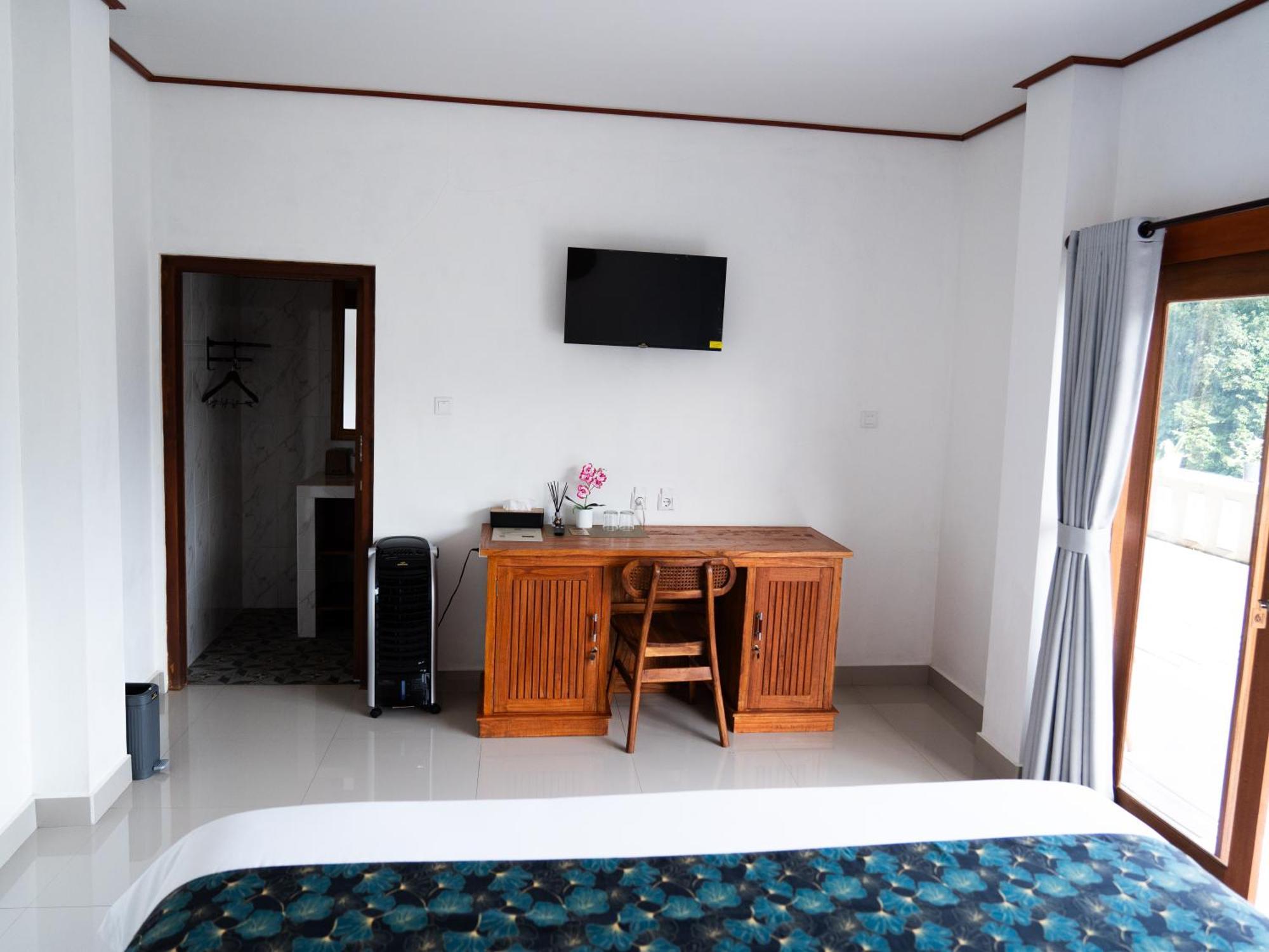 Wisma tamu Bisbis House Iseh Village