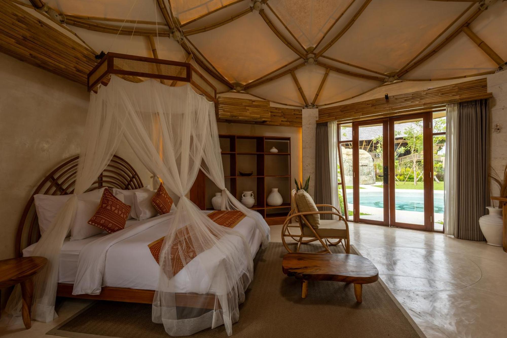 Nuanu & Hotel 4*