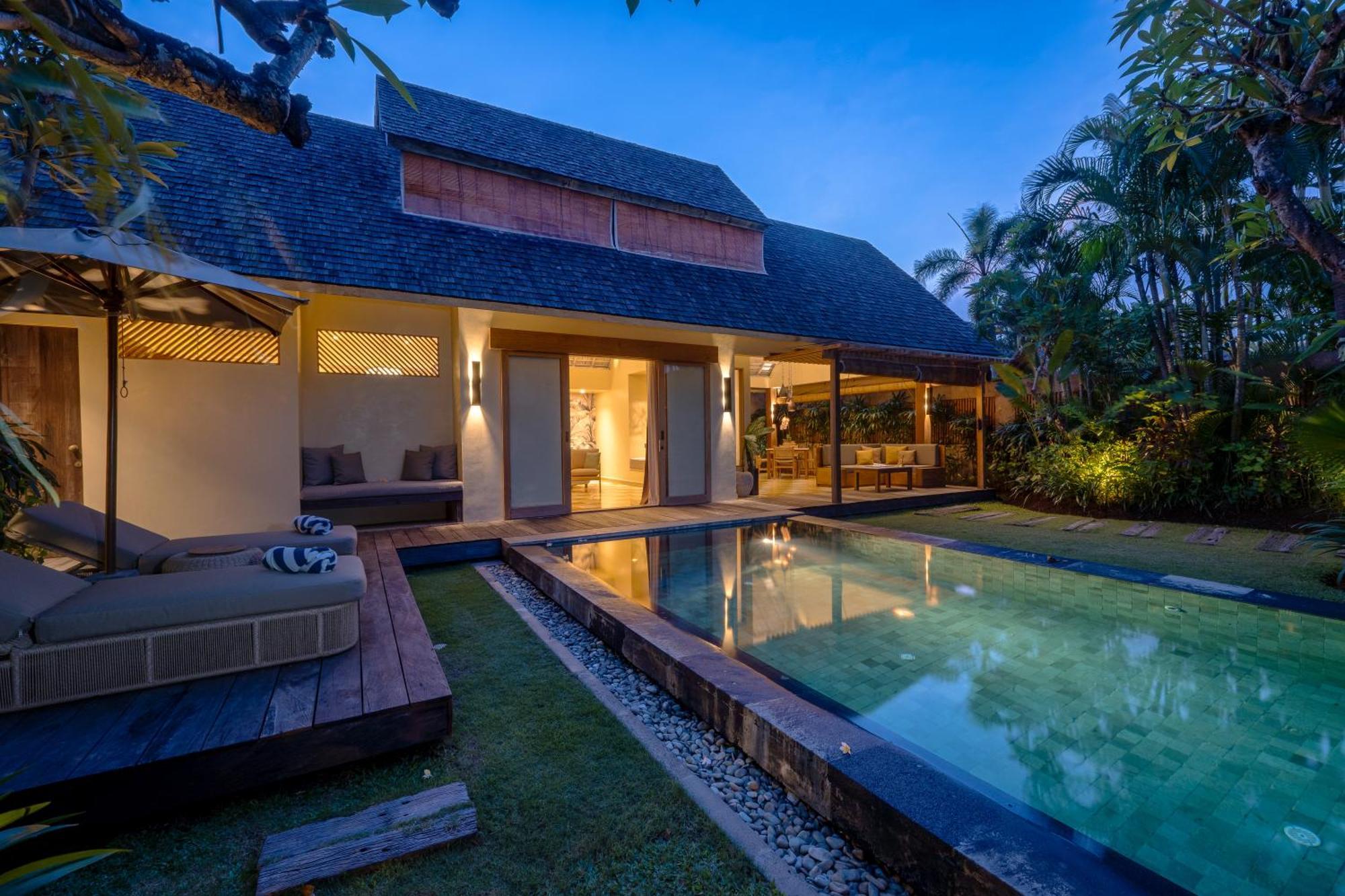 Space Bali Villa *