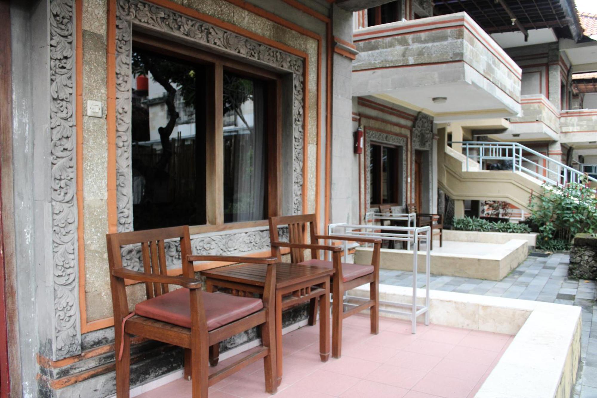 Hotel Melasti Kuta & Spa 3*