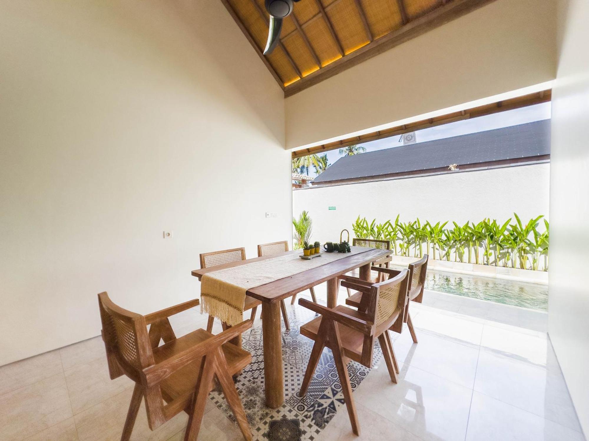 Villa Waturenggong *