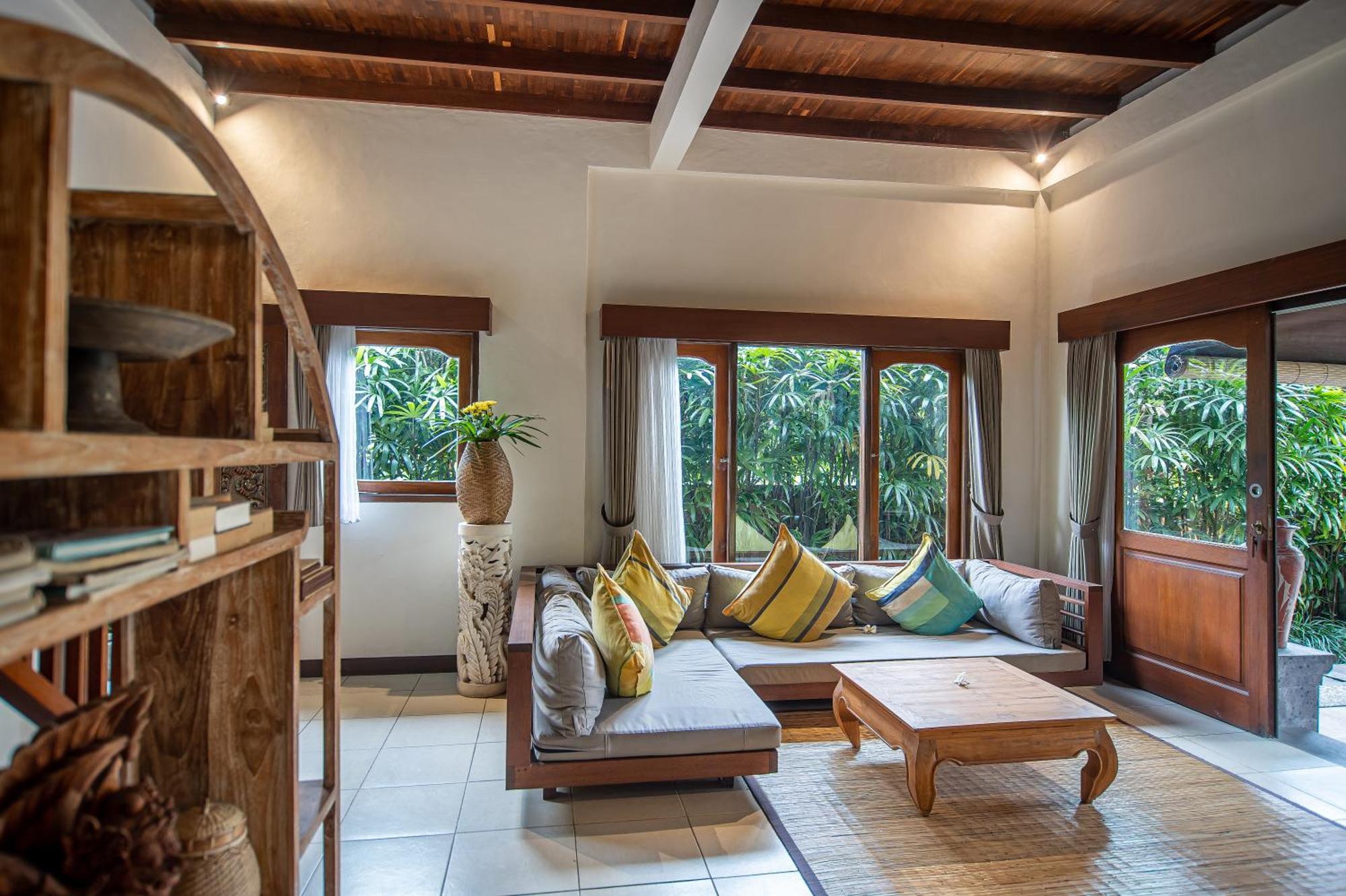 D'legon Luxury Villa *