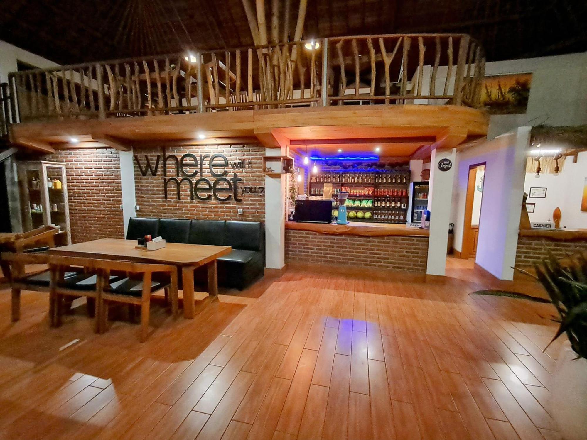 West Break Bali - Medewi Hotel Airsatang
