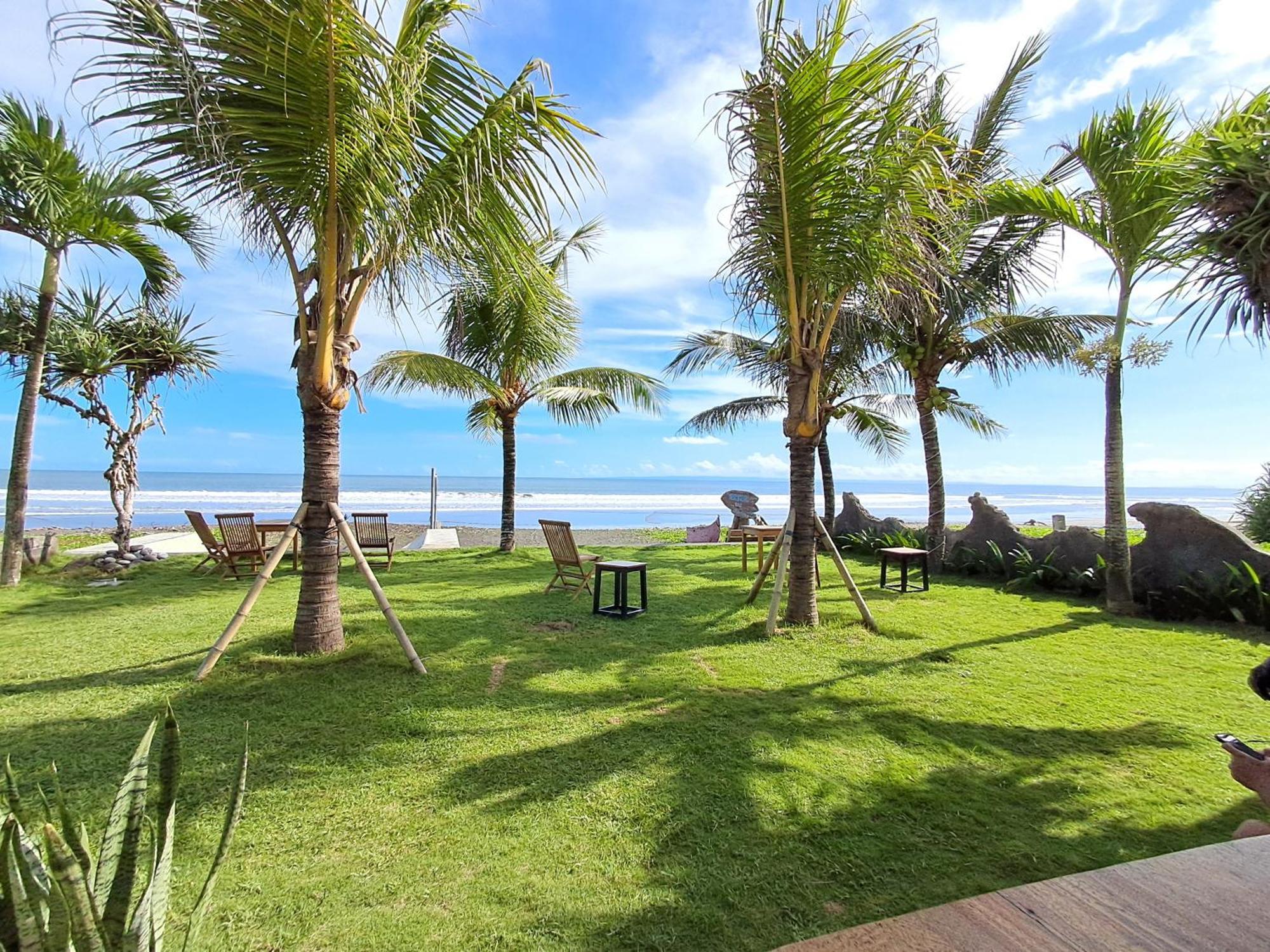 West Break Bali - Medewi Hotel *