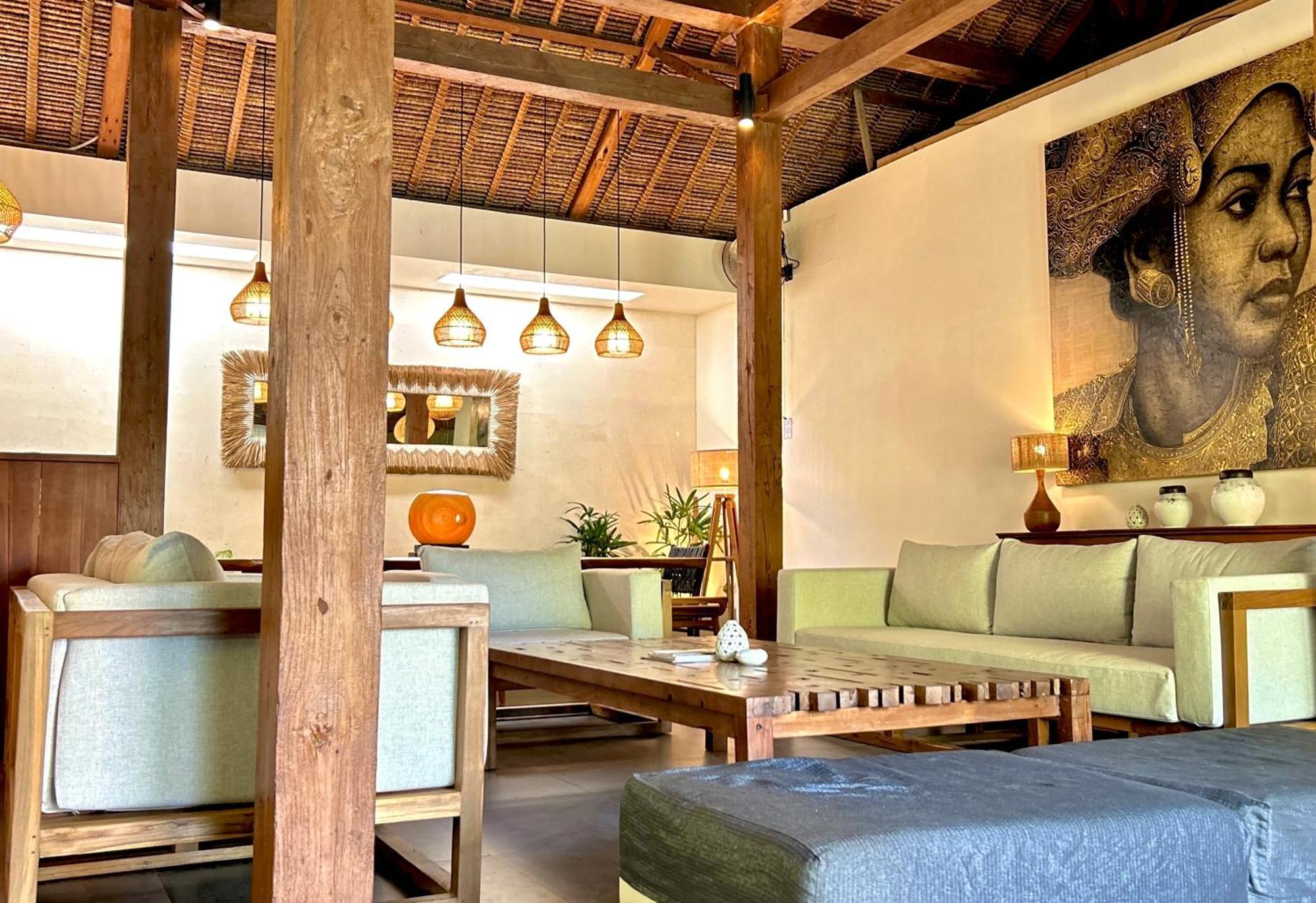 Karmagali Suites Adults Only & Private Pool Family Villas 4* Sanur (Bali)