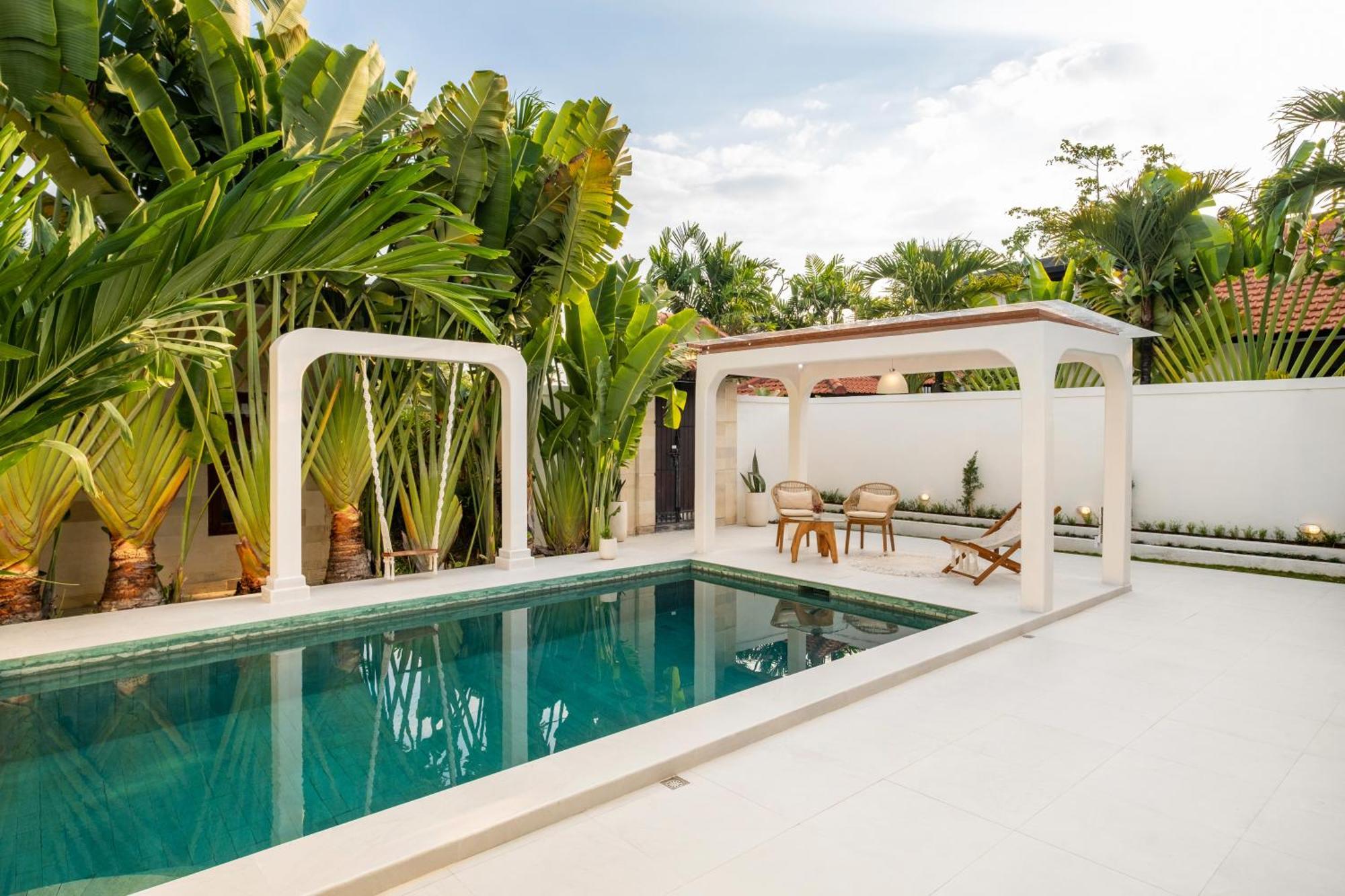 Platform Luxe 3br In By Azure Near Oldmans Villa Canggu (Bali)