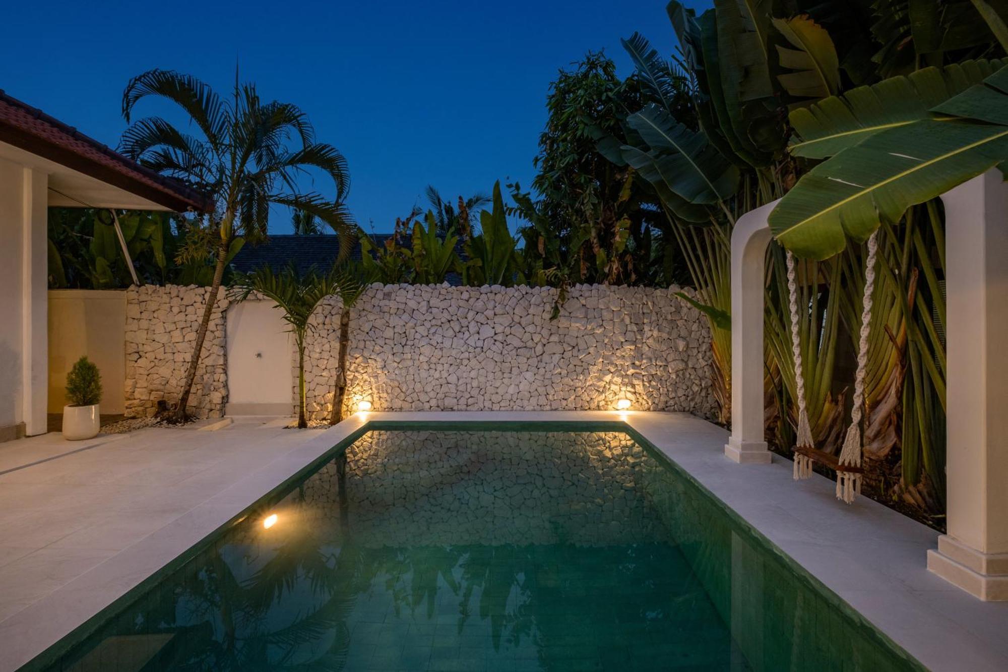 Villa Platform Luxe 3br In By Azure Near Oldmans Canggu (Bali)