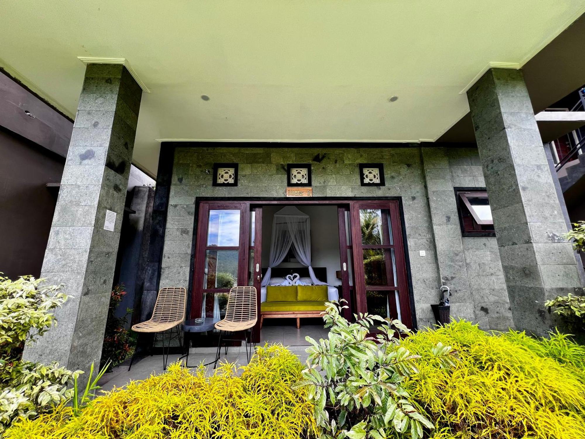 Ume Dukuh Lodge *