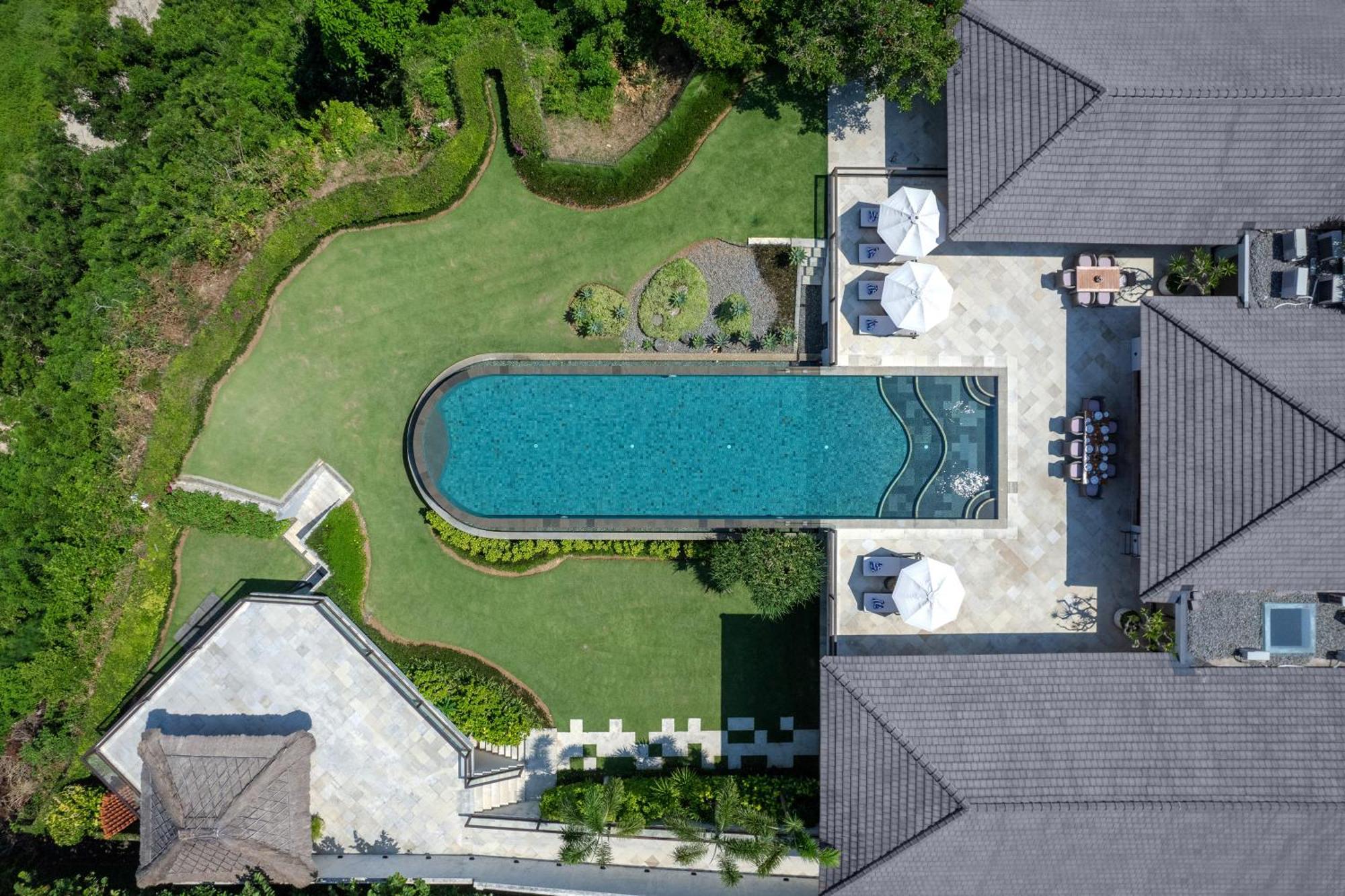 Karang Saujana Uluwatu (Bali)