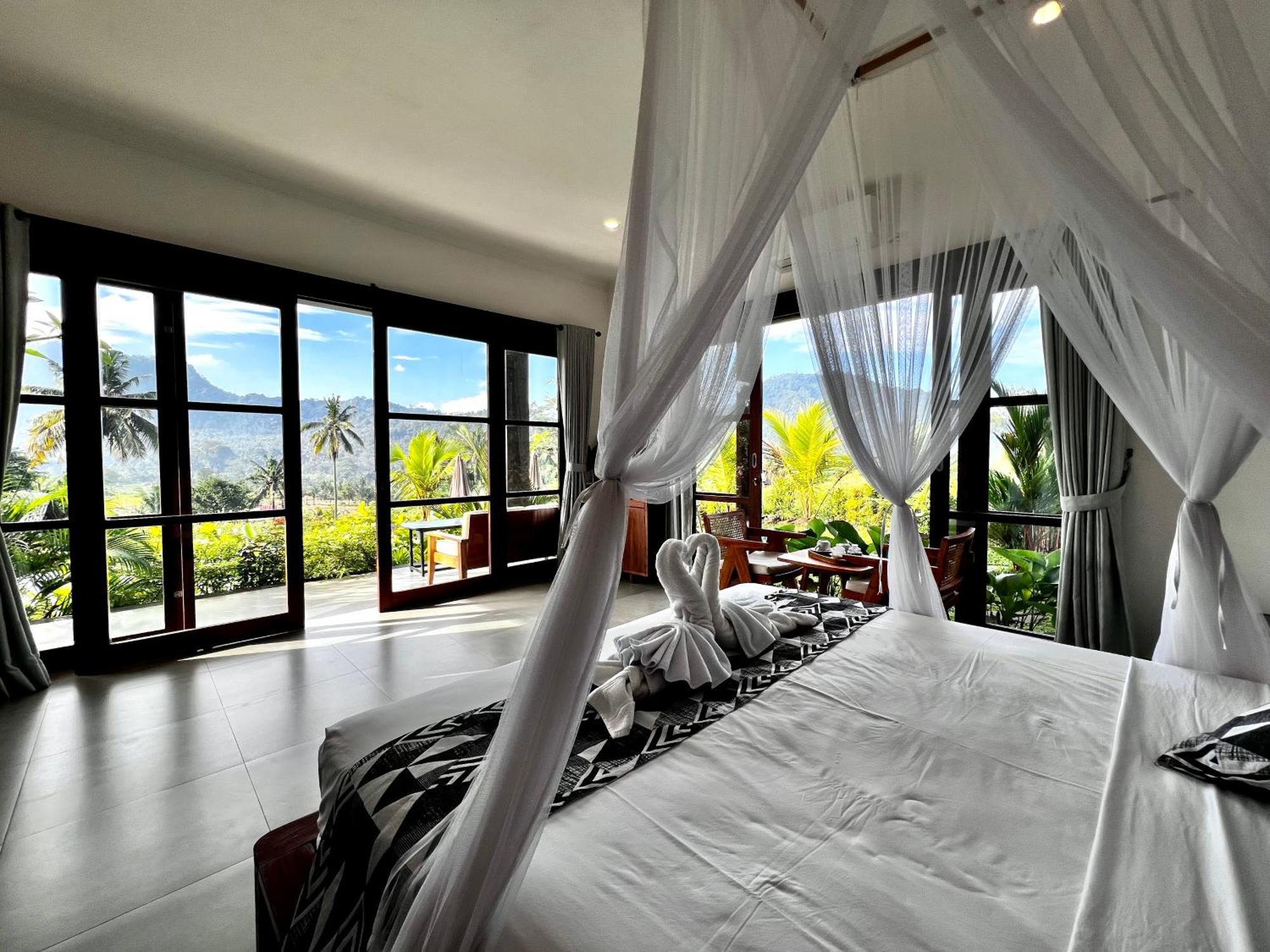 Lodge Ume Dukuh *