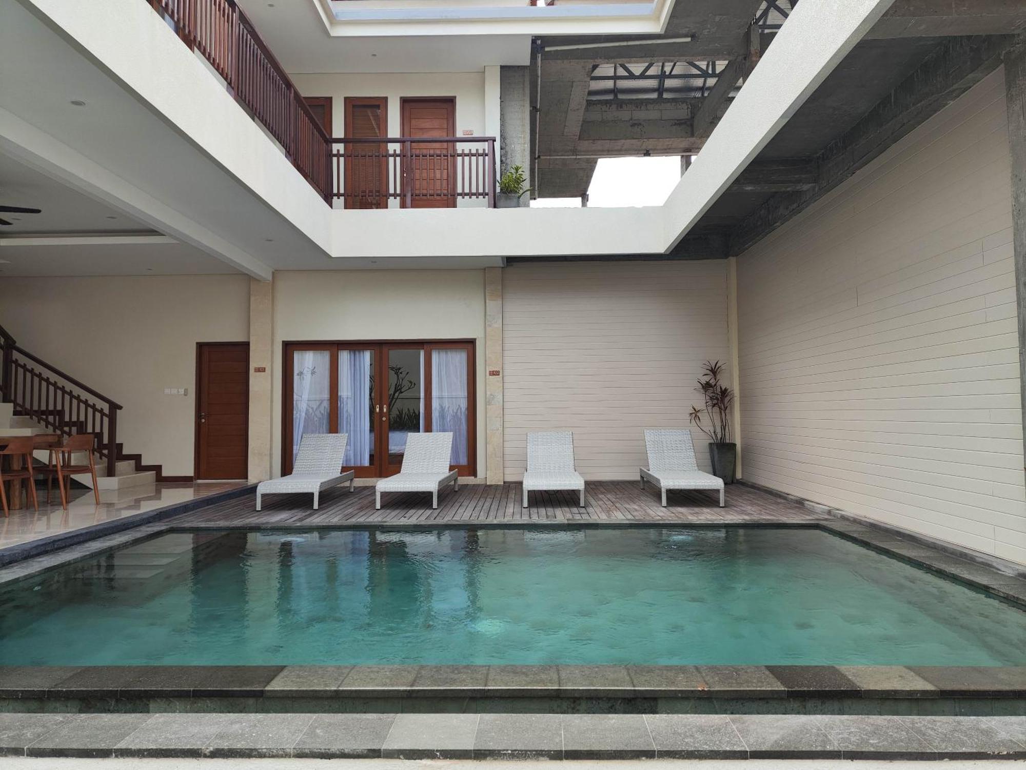 Lovecho Hotel 3*