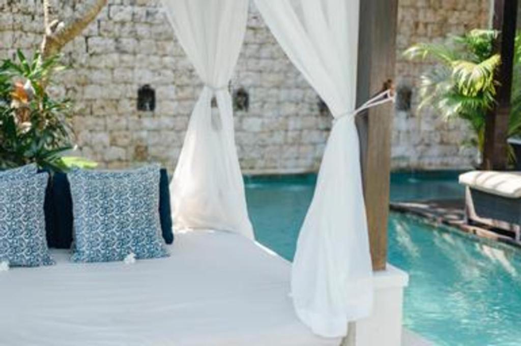 Resort Batu Karang Lembongan &