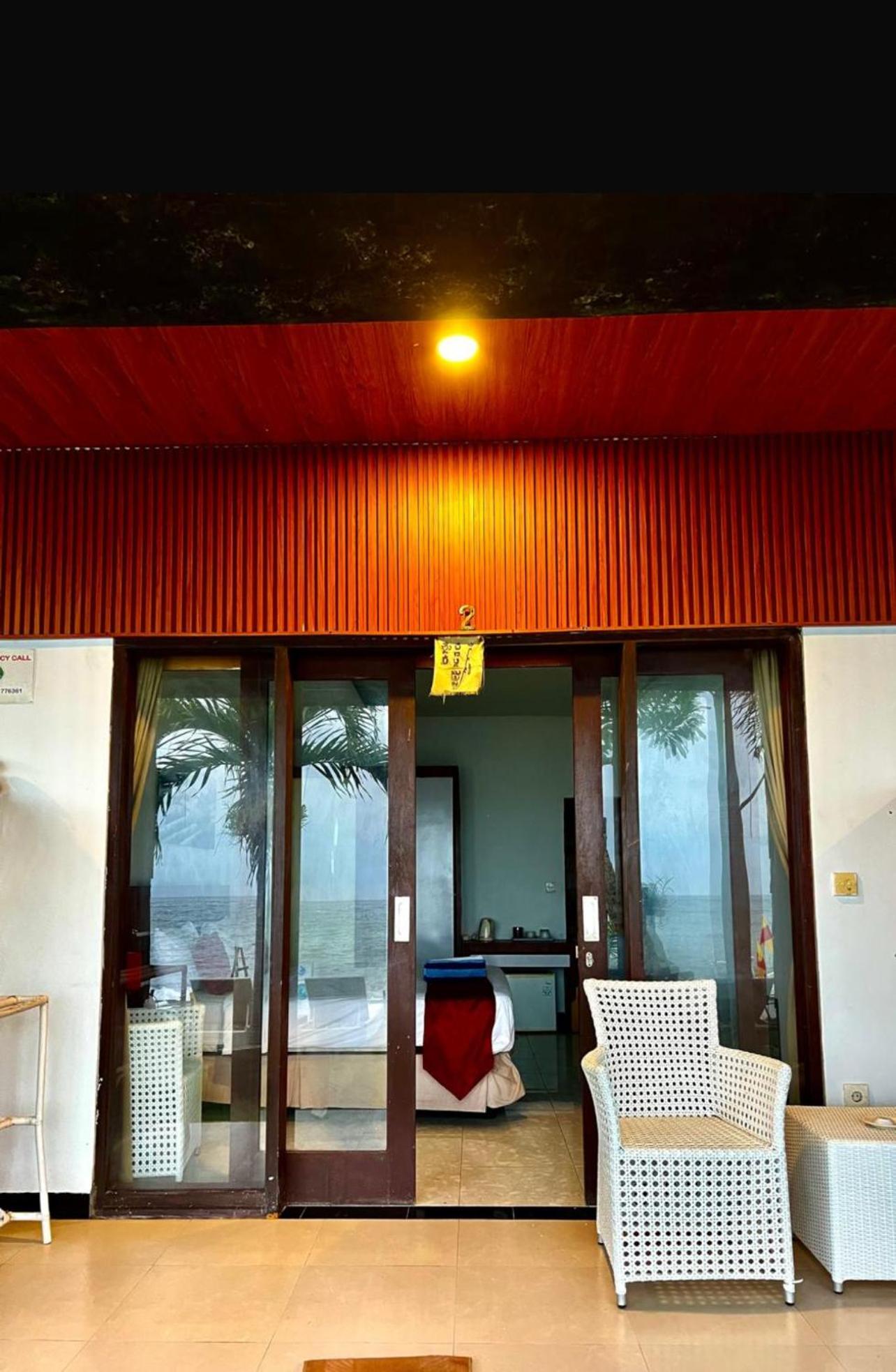 Valomia Beachfront *