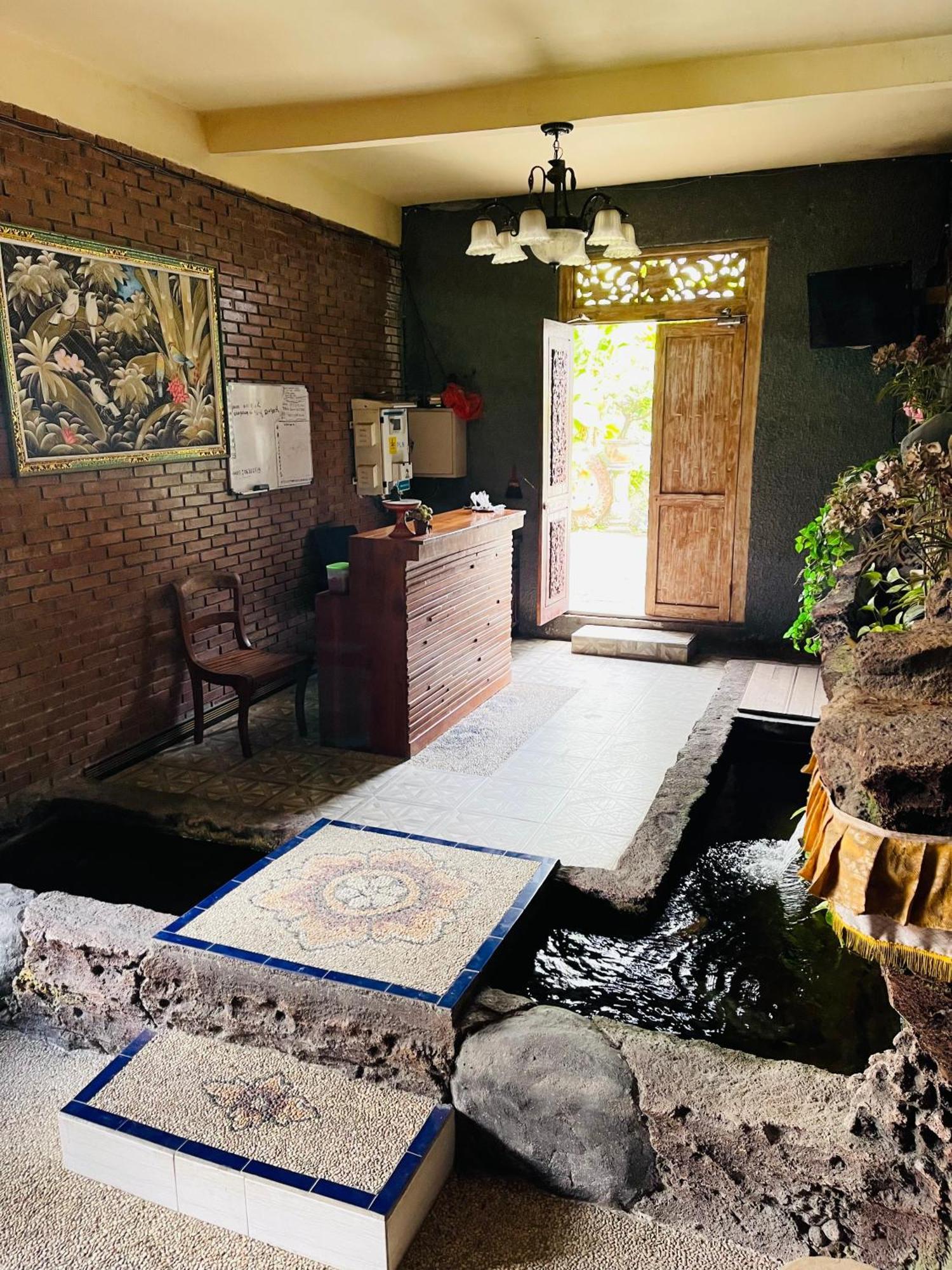 Dicky 2 Batu Bolong Canggu (Bali)