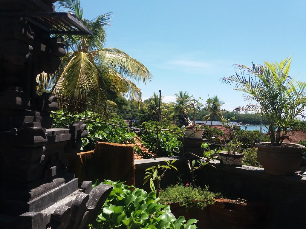 Guest house Kembar Padangbai
