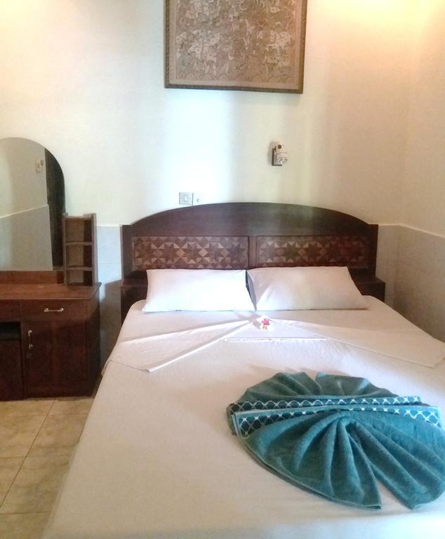 Kembar Padangbai Guest house